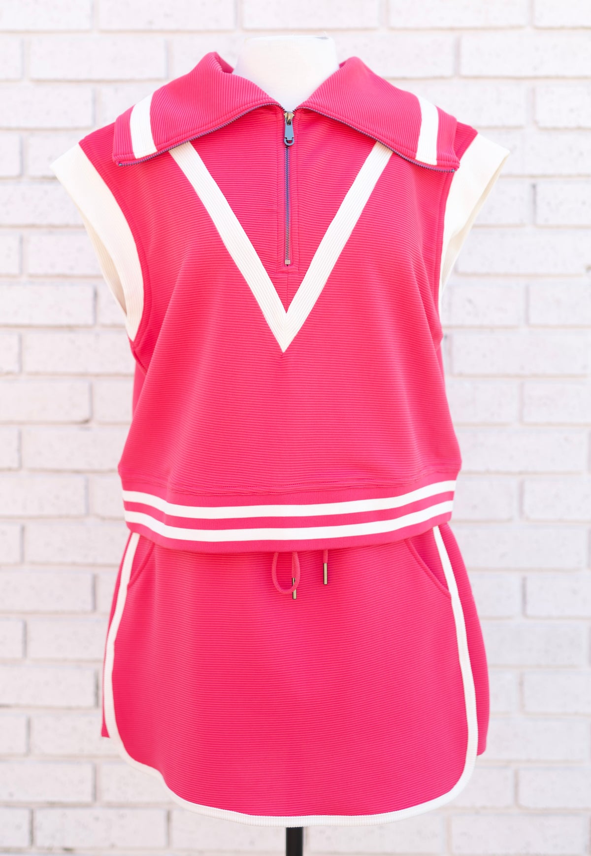 PINK CAP SLEEVE W/WIDE ZIP VNECK 2PC SKORT SET - Pharm Favorites by Economy Pharmacy