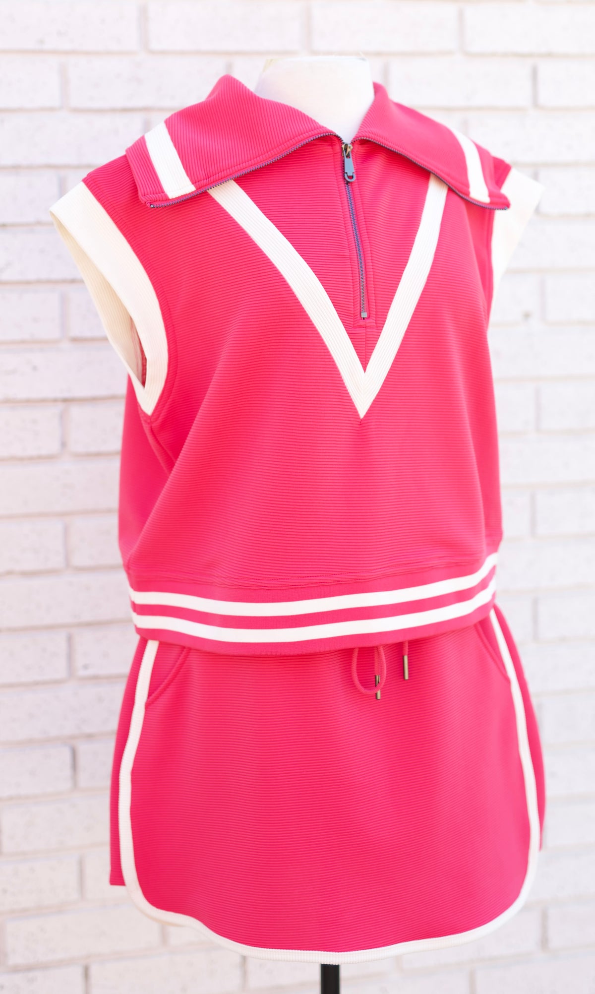 PINK CAP SLEEVE W/WIDE ZIP VNECK 2PC SKORT SET - Pharm Favorites by Economy Pharmacy