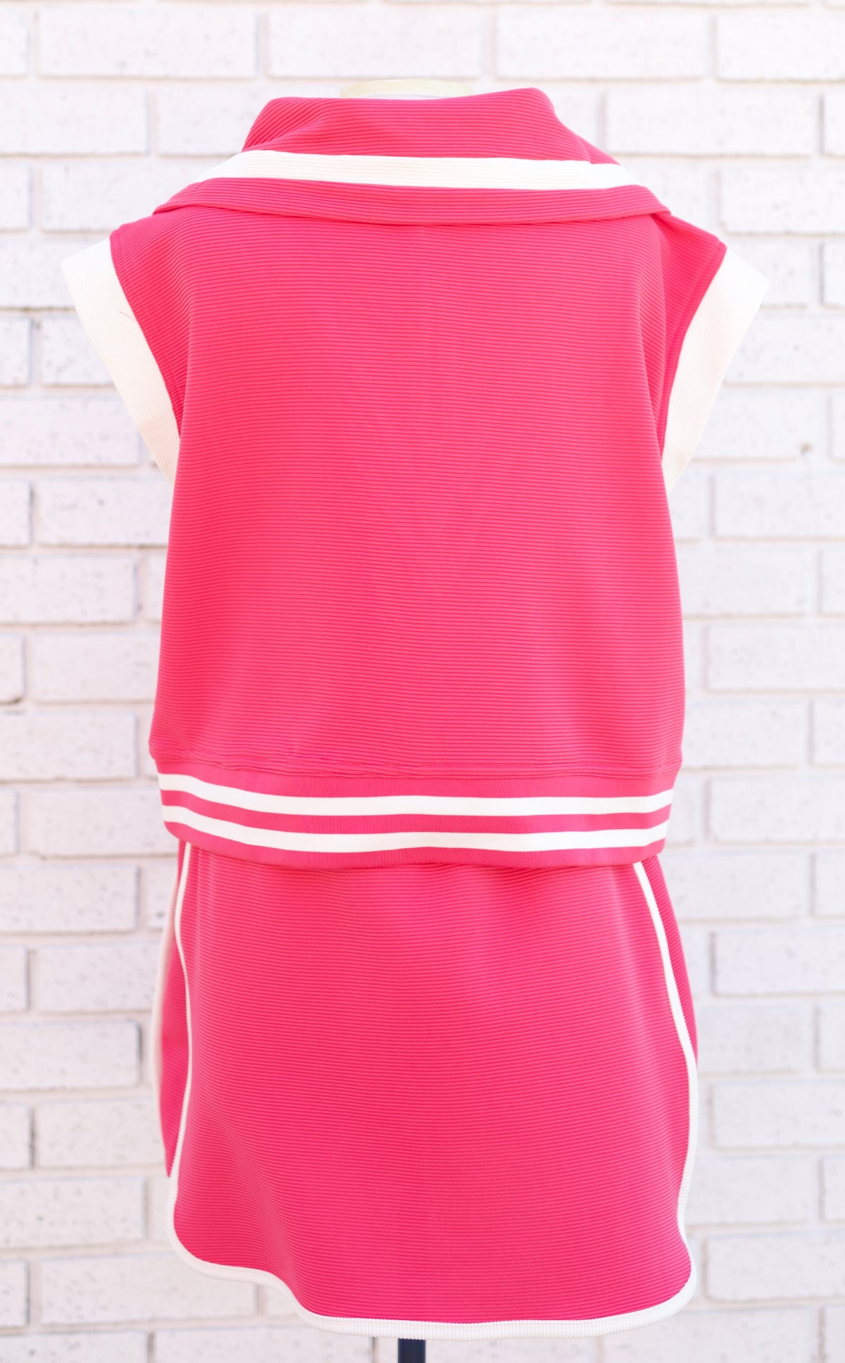 PINK CAP SLEEVE W/WIDE ZIP VNECK 2PC SKORT SET - Pharm Favorites by Economy Pharmacy