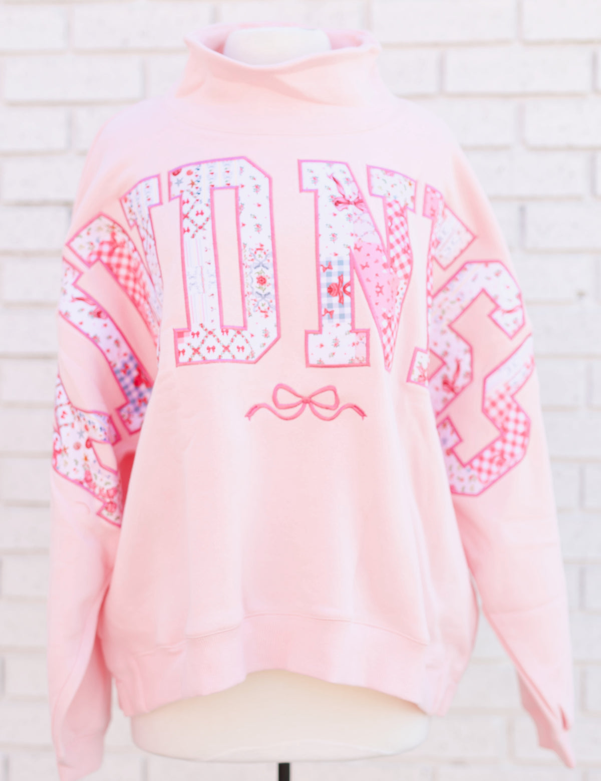 LIGHT PINK KINDNESS MOCK NECK SWEATSHIRT