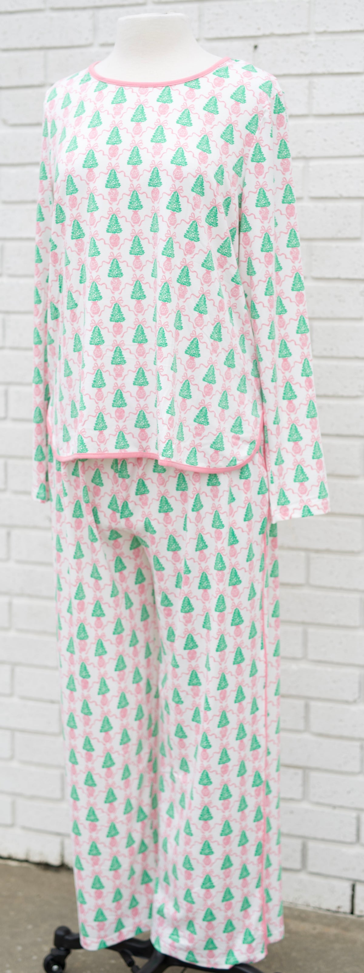 MELODY WINTER PINES LONG SLEEVE/PANT PAJAMAS 2 PC. SET