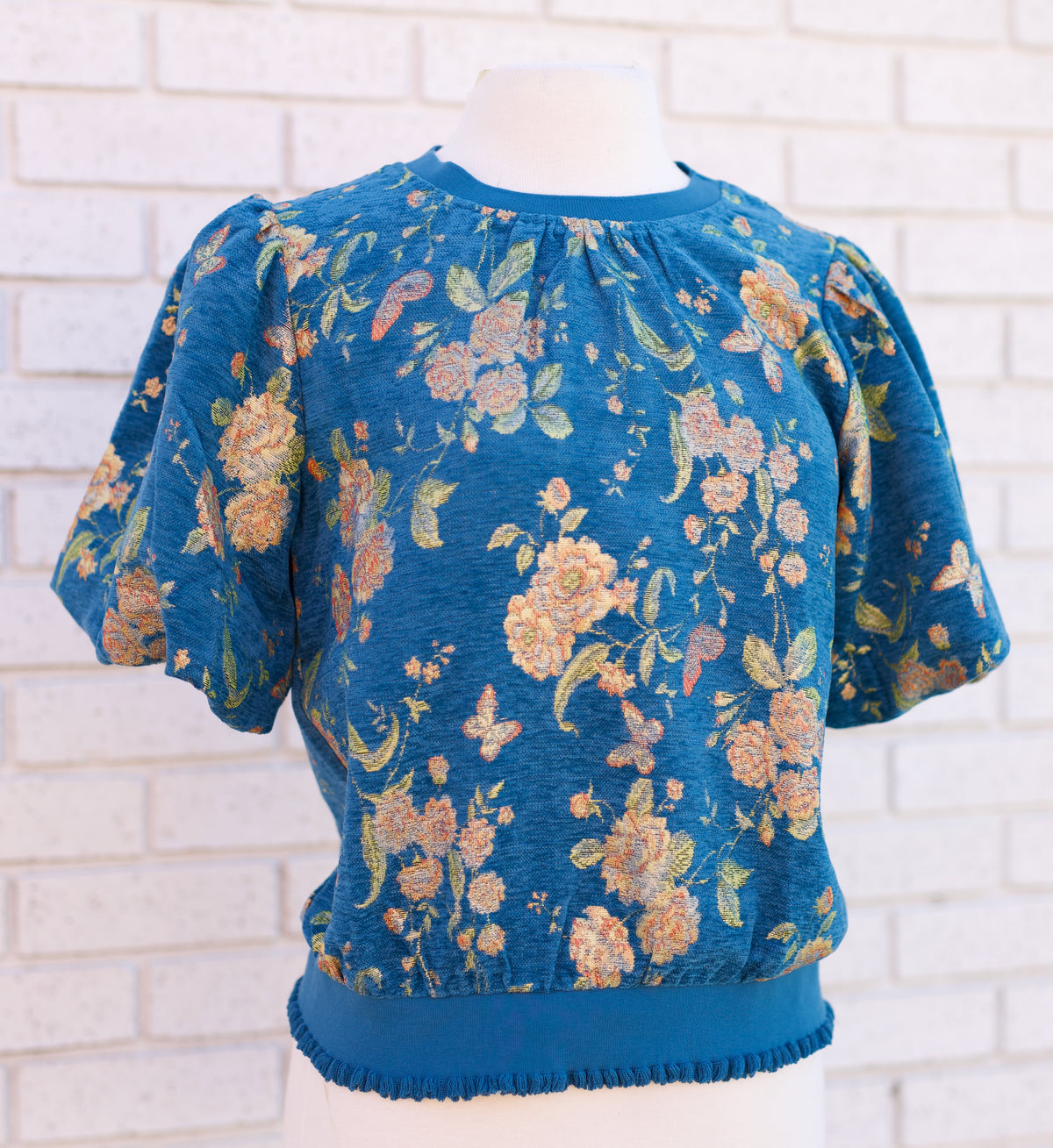 RIB BAND DETAIL ROUND NECK FLORAL JACQUARD TOP - BLUE