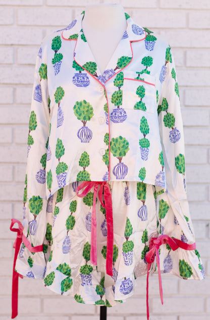 IVORY & TOPIARIES 2PC CROPPED & RUFFLED SHORT PJS WITH VELVET TIES