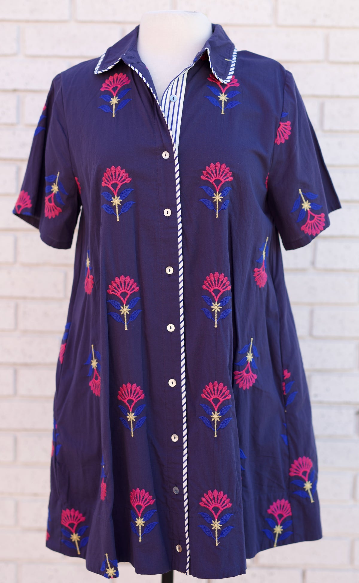 NAVY EMBROIDERED SHORT SLEEVE MINI DRESS