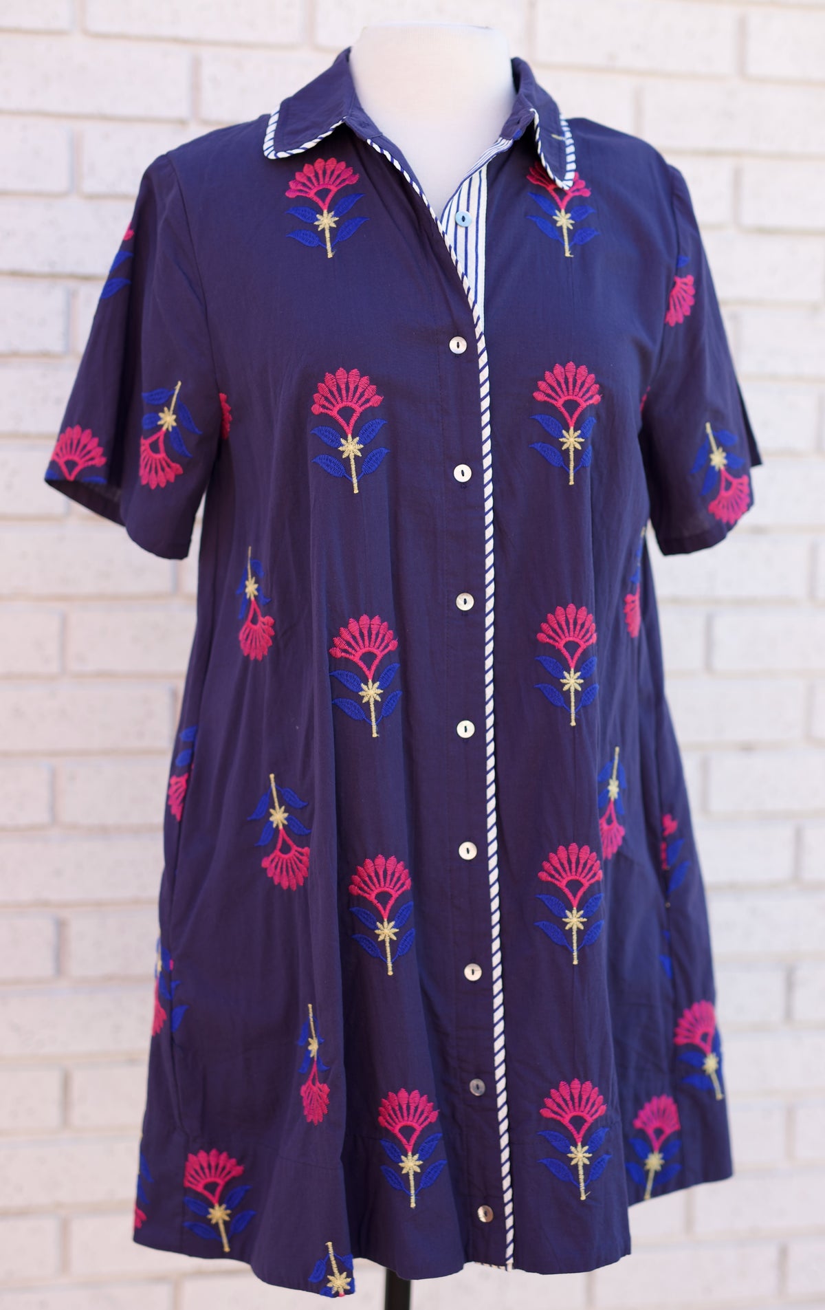 NAVY EMBROIDERED SHORT SLEEVE MINI DRESS