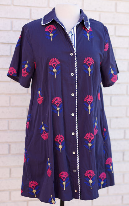 NAVY EMBROIDERED SHORT SLEEVE MINI DRESS