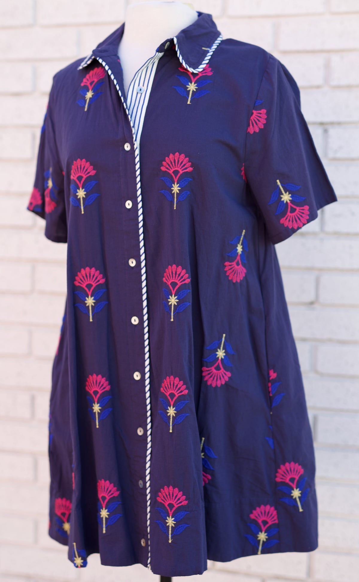 NAVY EMBROIDERED SHORT SLEEVE MINI DRESS
