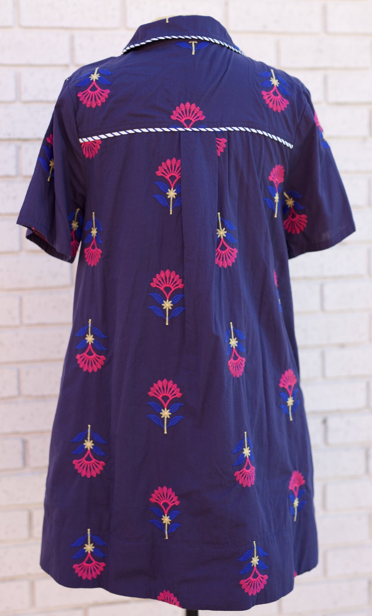 NAVY EMBROIDERED SHORT SLEEVE MINI DRESS