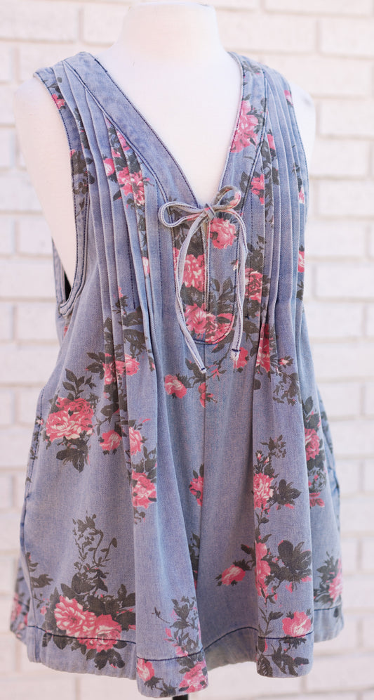 PAINTED FLORAL PRINTED PLEATED VNECK SLEEVELESS ROMPER