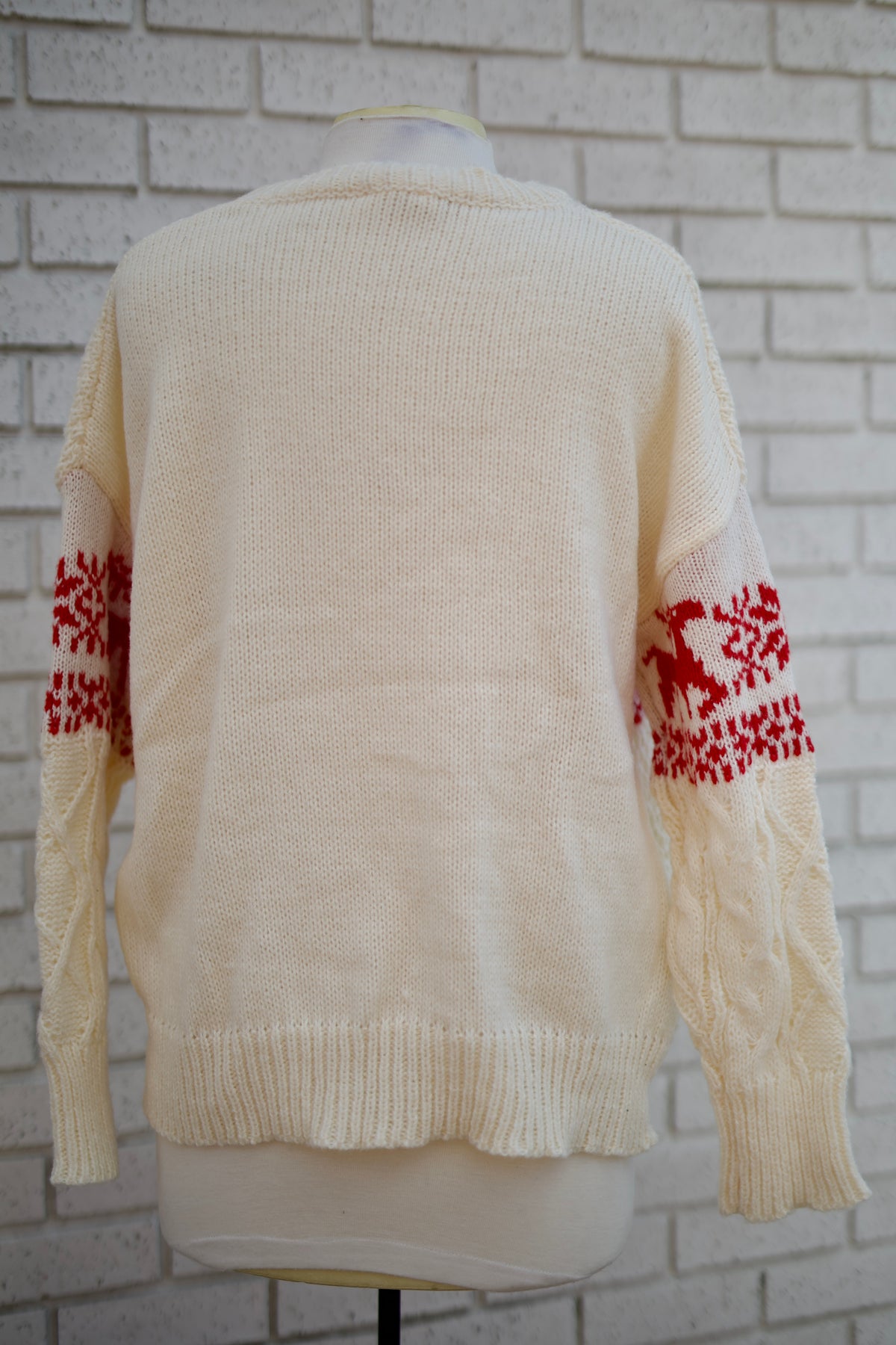 CHRISTMAS THEME PATTERNED CABLE KNIT SWEATER - RED