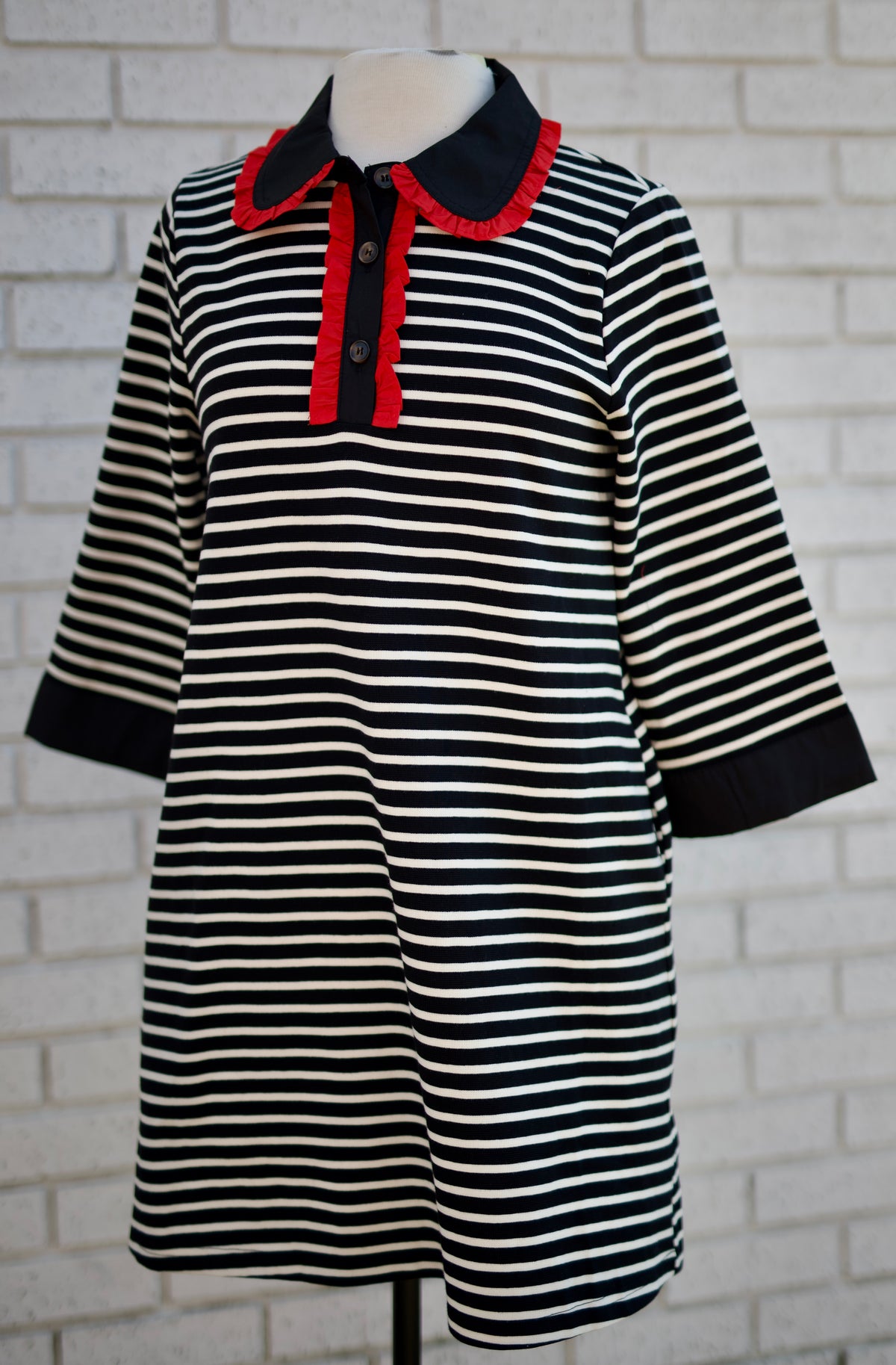 BLACK STRIPE 3/4 SLEEVE SHIFT DRESS WITH RED RUFFLE ACCENT