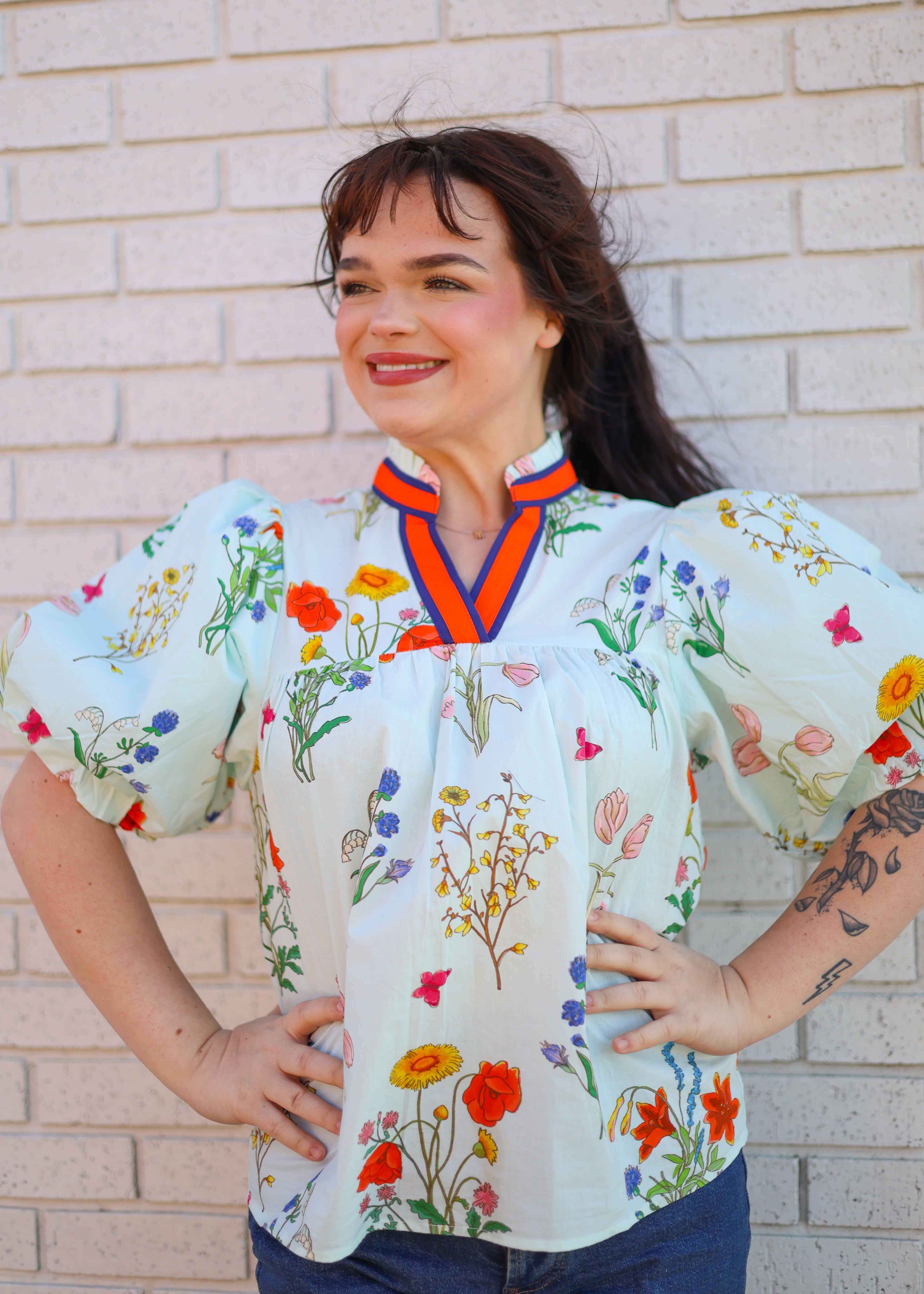 LIGHT BLUE PUFF SLEEVE FLORAL BLOUSE