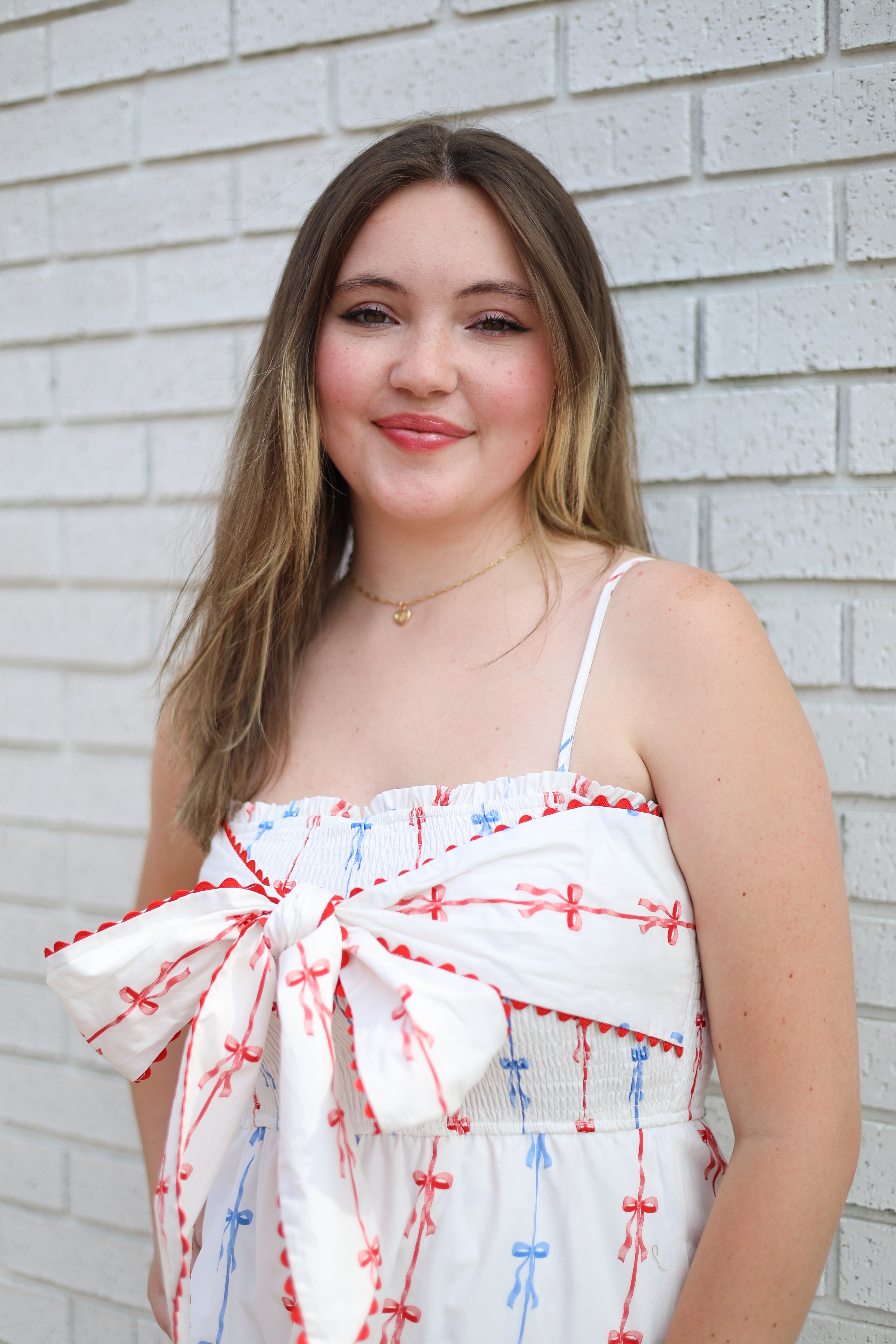 OFF-WHITE W/RED & BLUE BOW DETAIL & RIC RAC TRIM