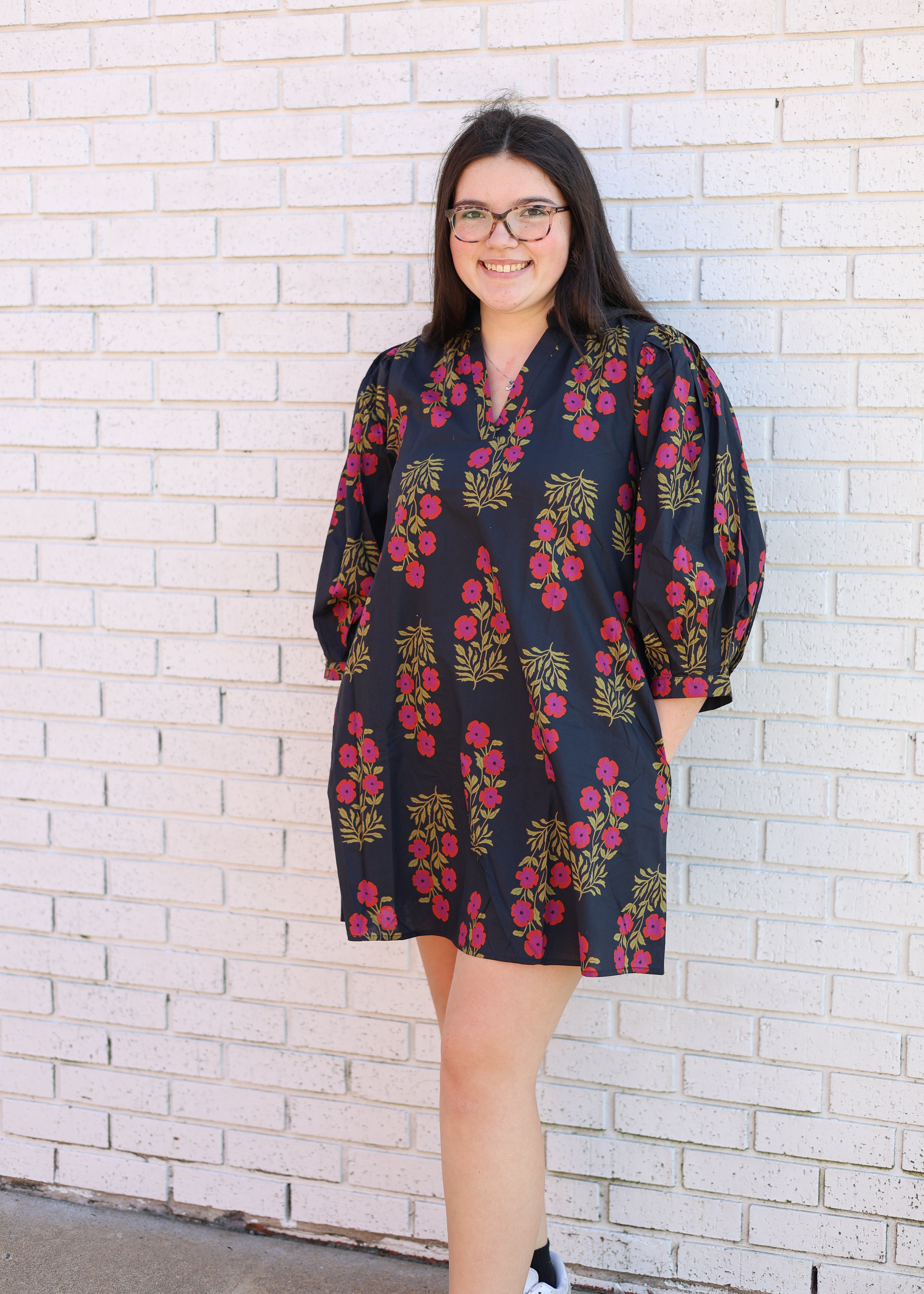 BLACK FLORAL V NECK MINI DRESS