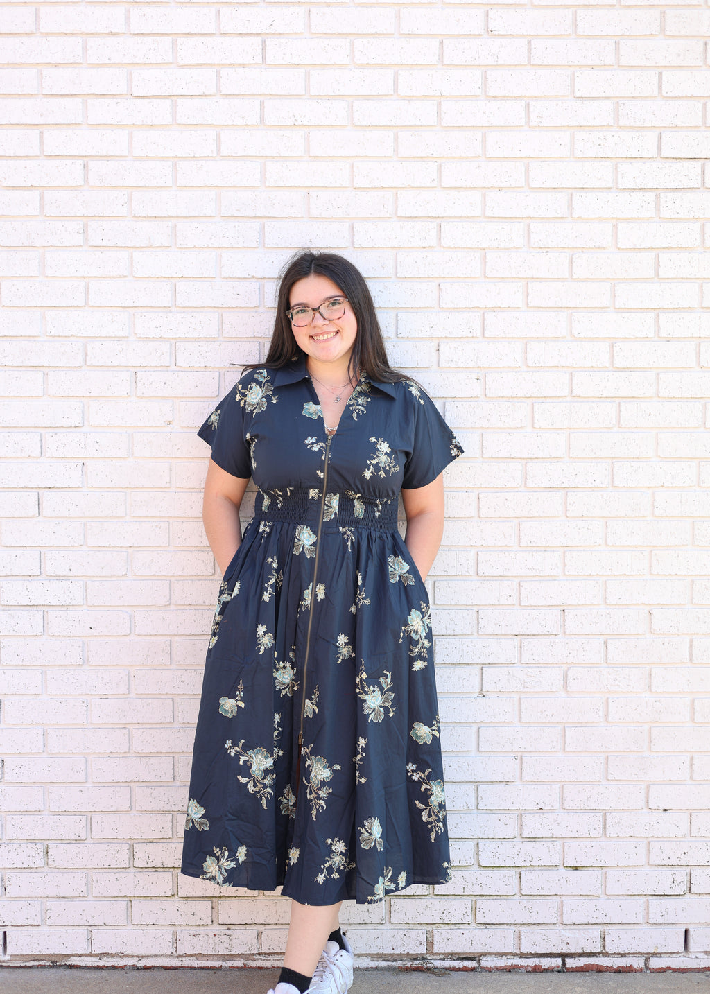 BLACK FLORAL PRINT FRONT ZIP MIDI DRESS