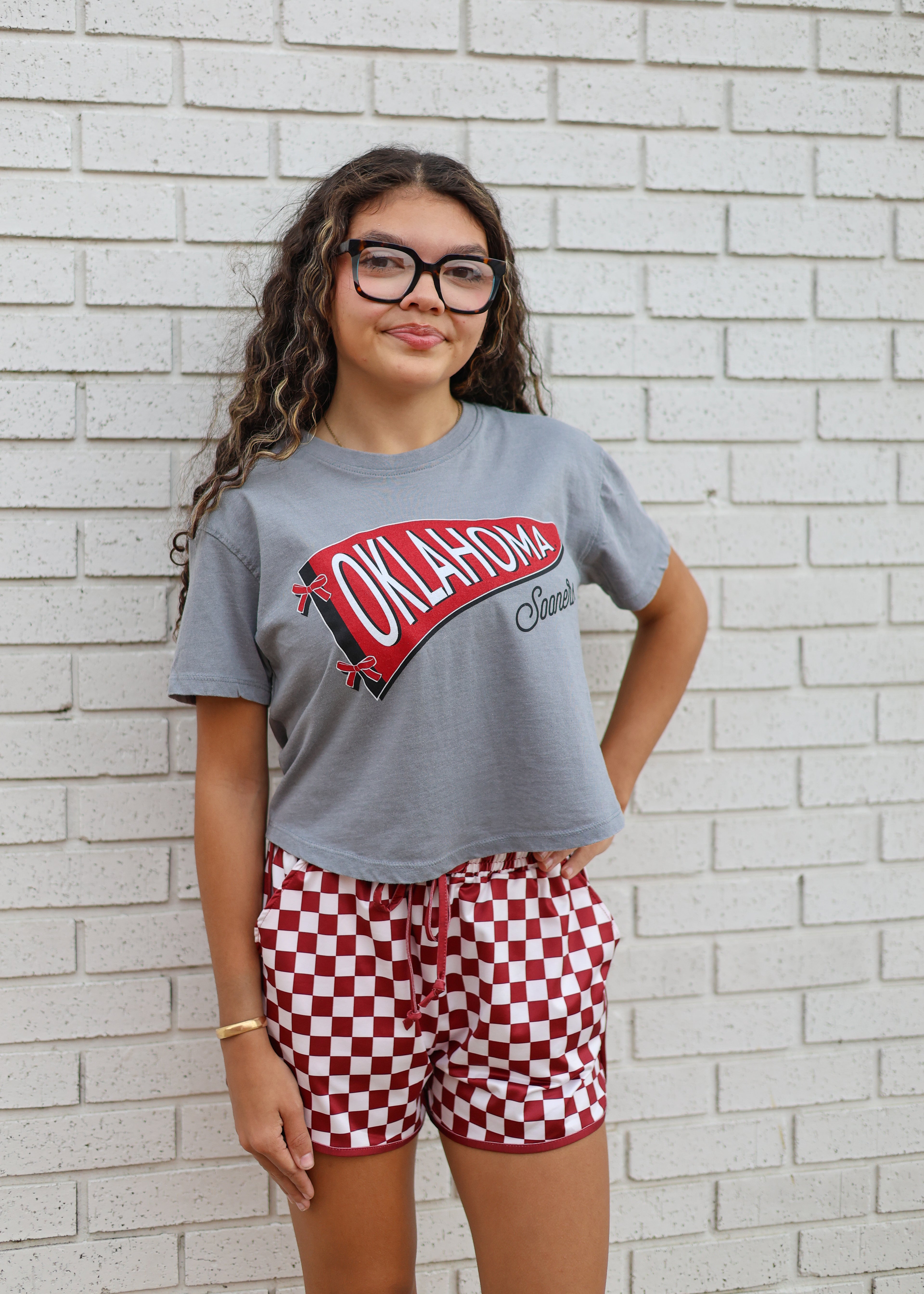 Oklahoma Sooner Grey Pennant Flag Crop Tee