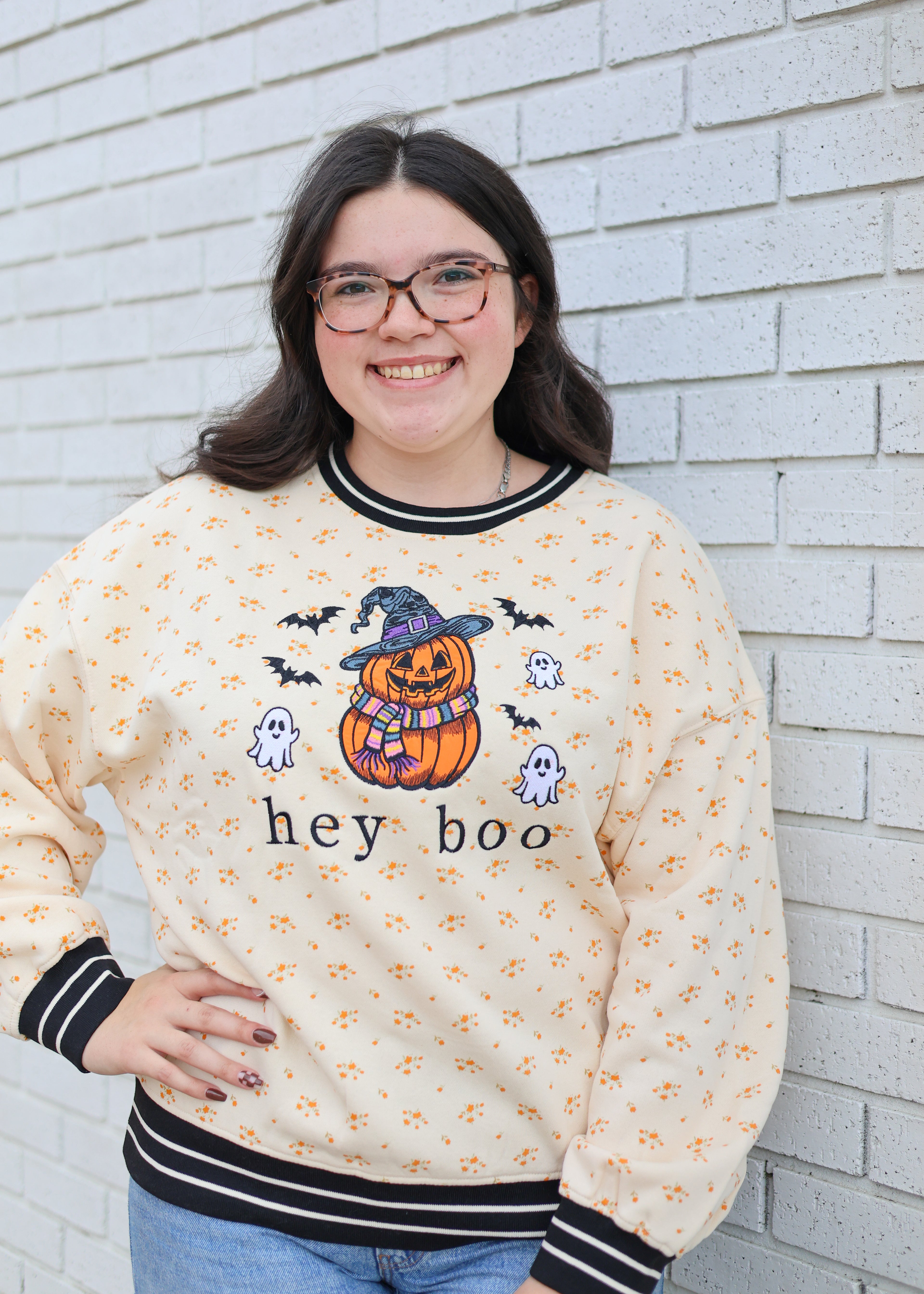 CREAM W/ORANGE FLORAL VARSITY HEY BOO SWEATSHIRT