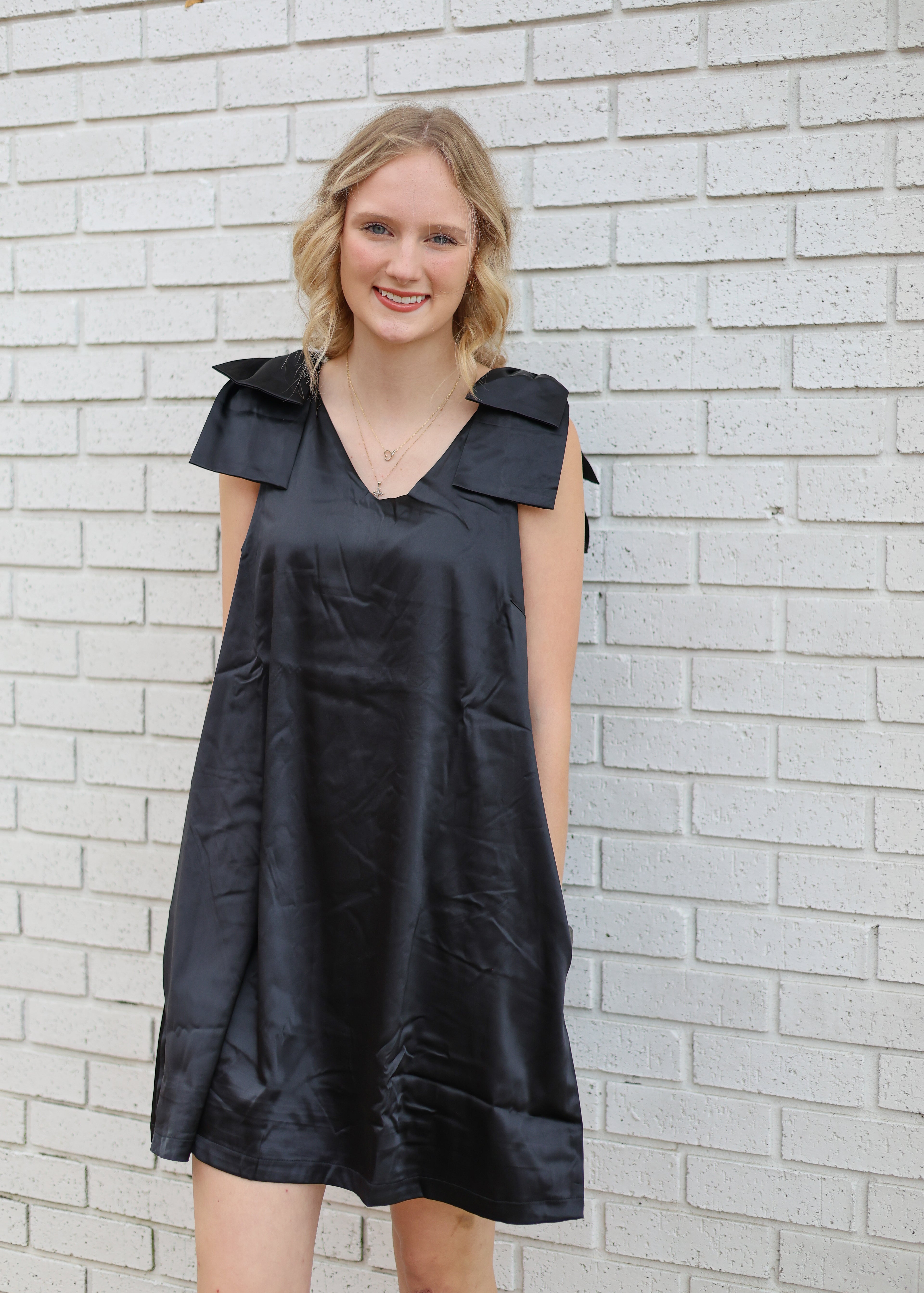 SLEEVELESS MINI DRESS WITH BOW DETAIL ON SHOULDERS