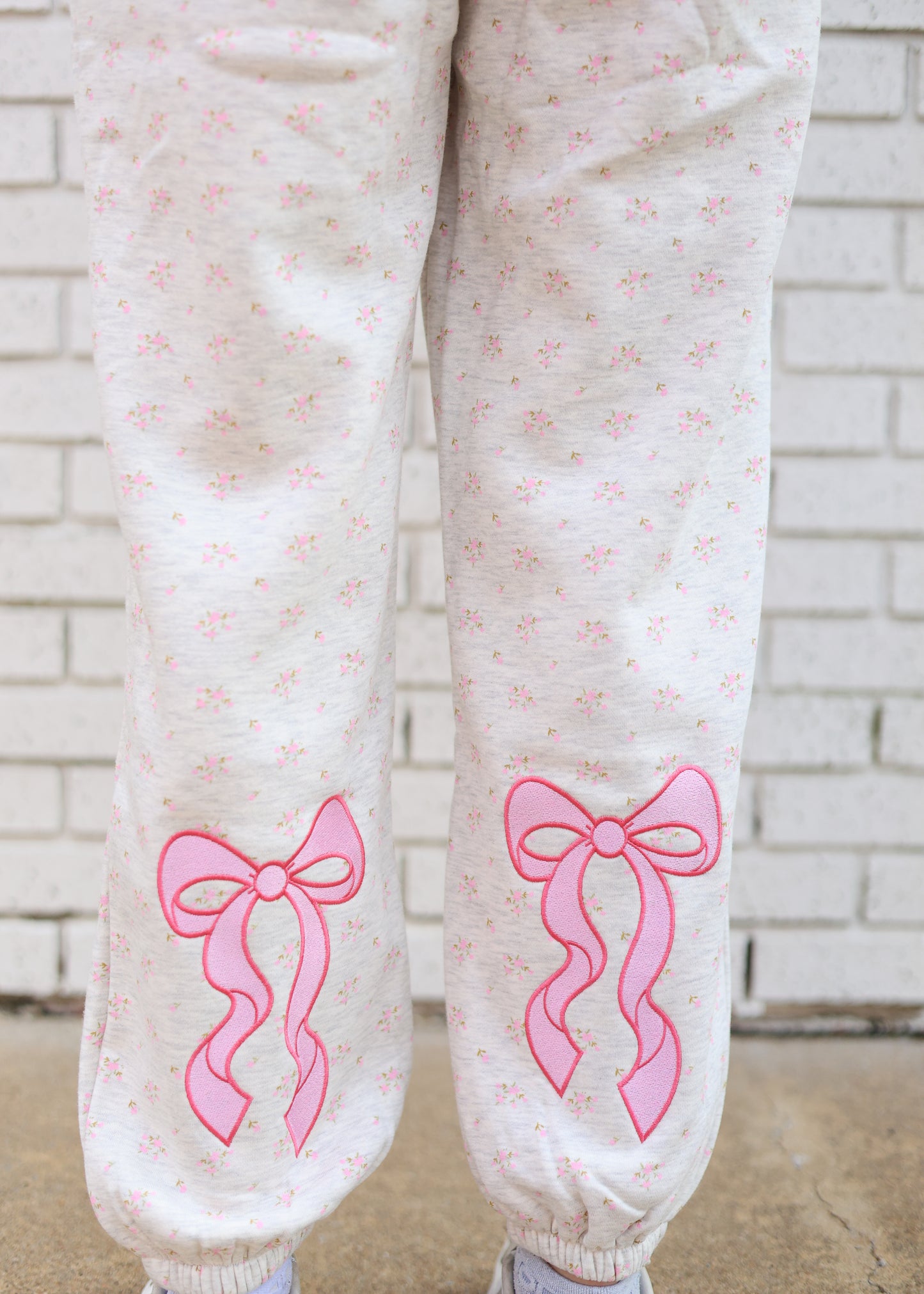 ALICE FLORAL SWEAT PANTS WITH PINK BOWS