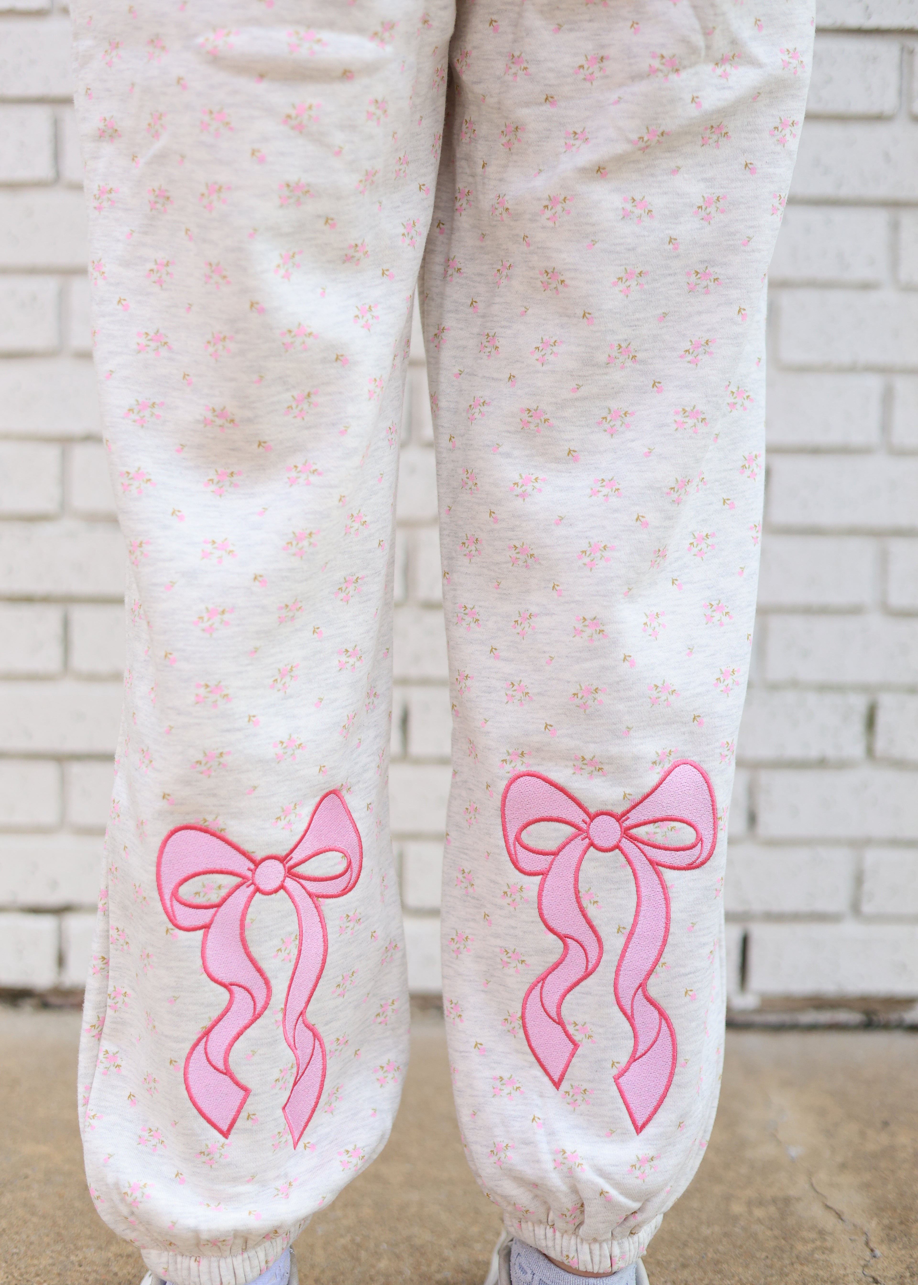 ALICE FLORAL SWEAT PANTS WITH PINK BOWS