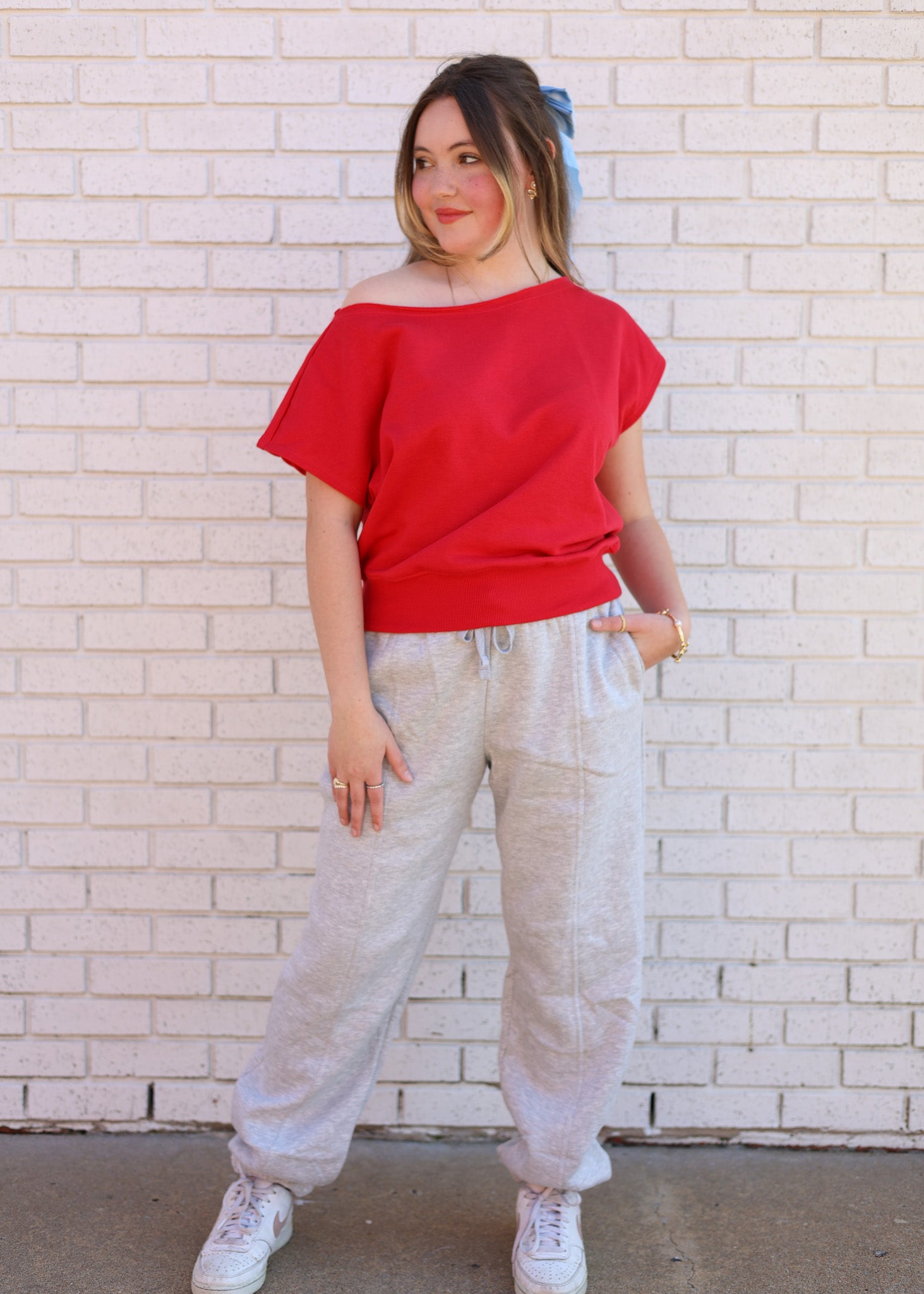 FLEECE OFF THE SHOULDER SHORT SLEEVE SWEATSHIRT - TRUE RED