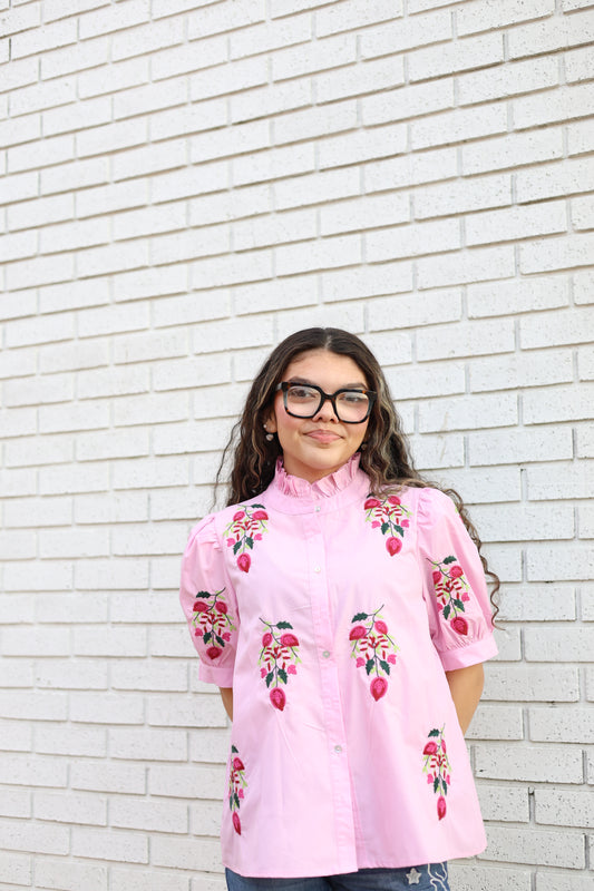 CHAMBRAY SHORT SLEEVE PUFF SLEEVE BLOUSE W/FLORAL EMBROIDERY