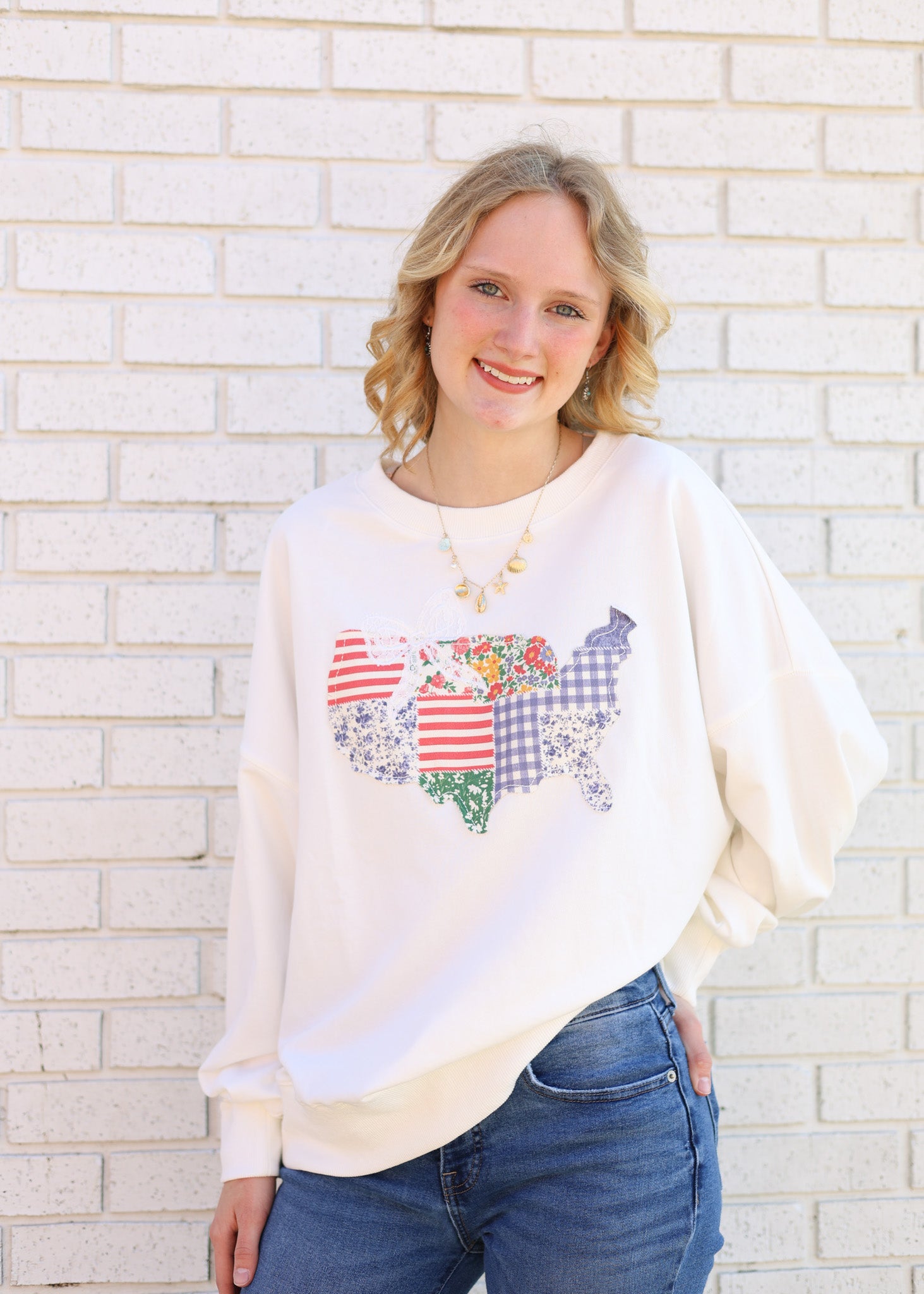 AMERICAN LAND LACE DETAIL SWEATSHIRT