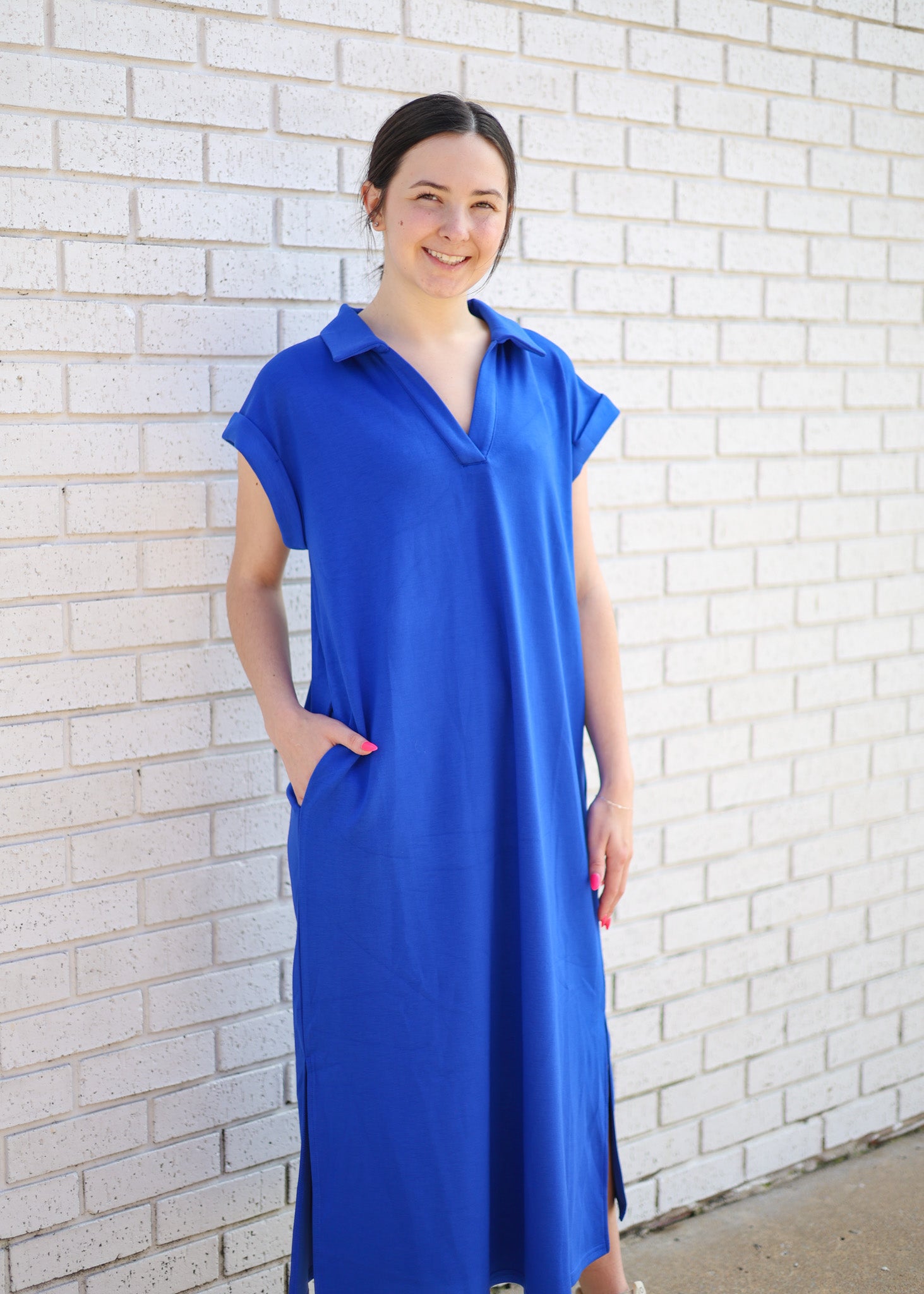 ROYAL BLUE MIDI DRESS W/OPEN COLLARED NECK AND POCKETS M ROYAL BLUE MIDI DRESS W/OPEN COLLARED NECK AND POCKETS M