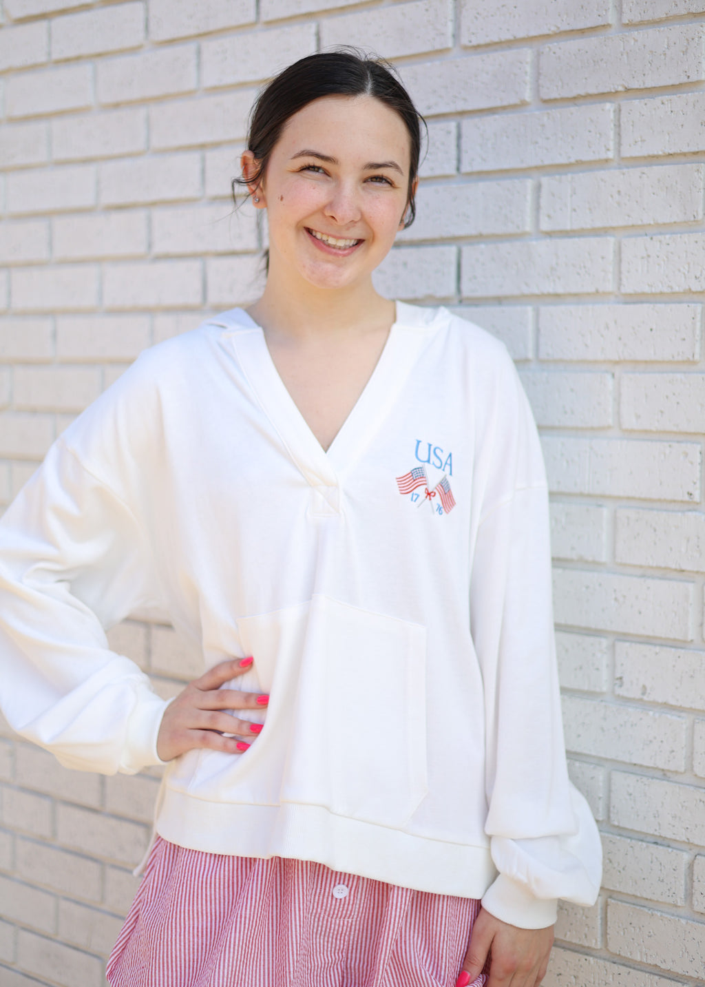USA EMBROIDERED WHITE OVERSIZED V-NECK HOODIE WITH SIDE SLIT & STRING TIES