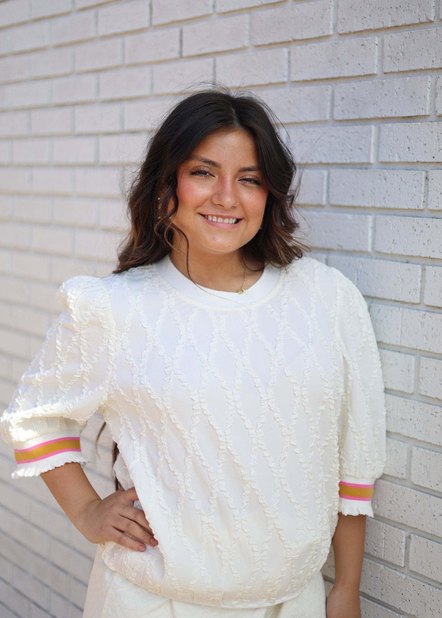 CREAM STRIPED ELASTIC BAND DIAMOND TEXTURED TOP