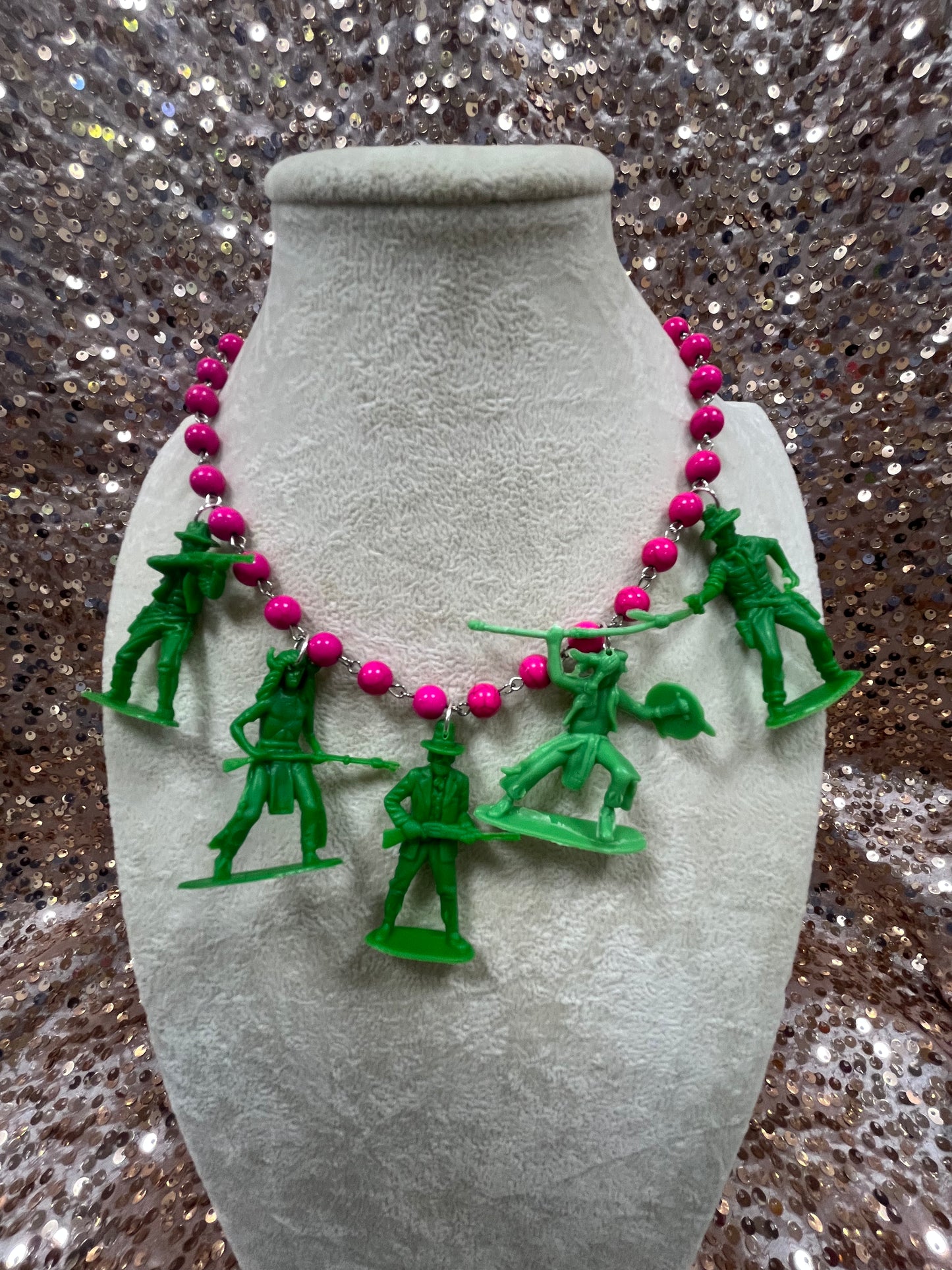 WESTERN TOYS NECKLACE