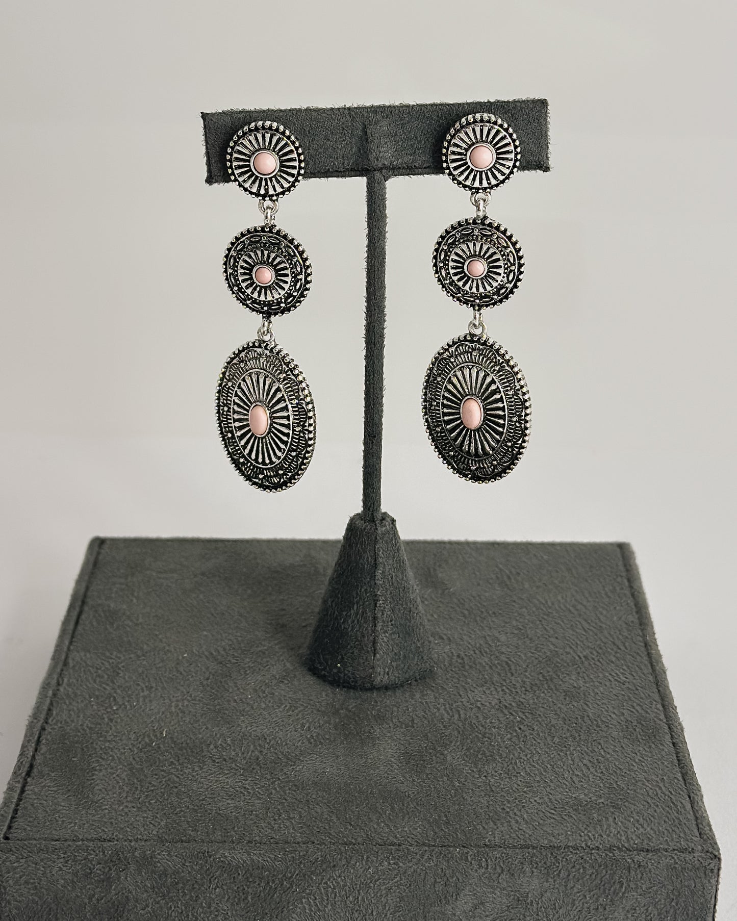 SILVER TRIPLE TIER CONCH EARRINGS WITH PINK CENTER