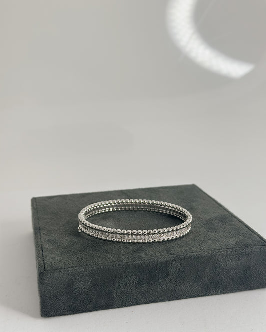 HINGED BRACELET WITH RHINESTONE INLAY