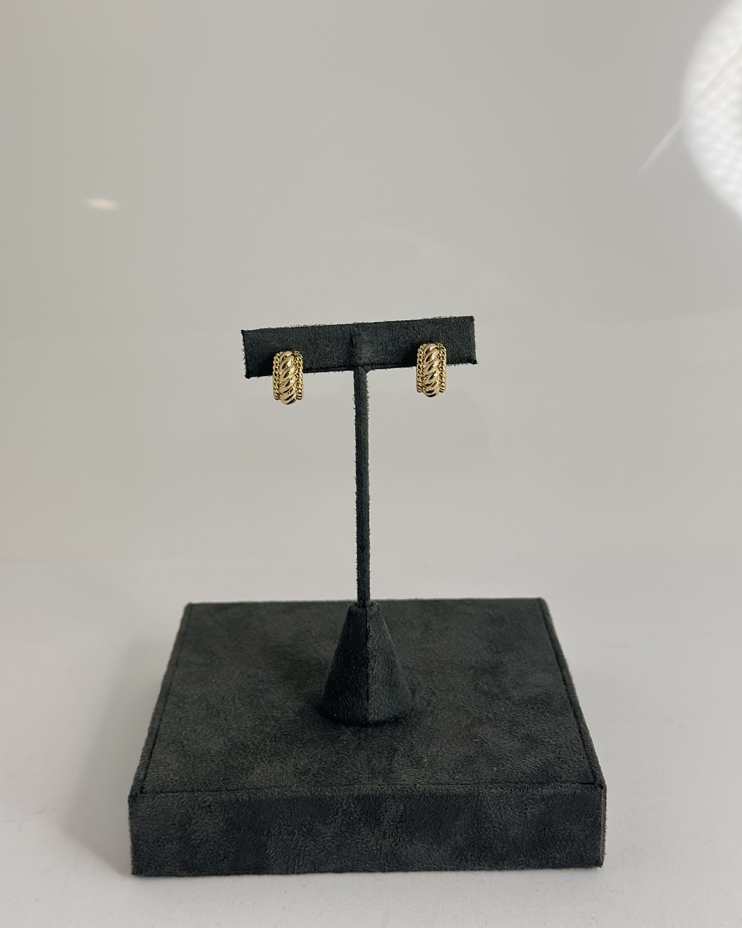 GOLD ROPE TEXTURED HUGGIE EARRINGS