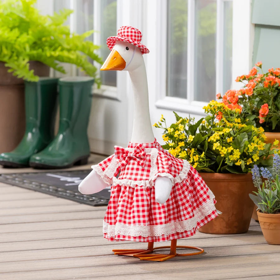 GIDDY THE PORCH GOOSE OUTFITS