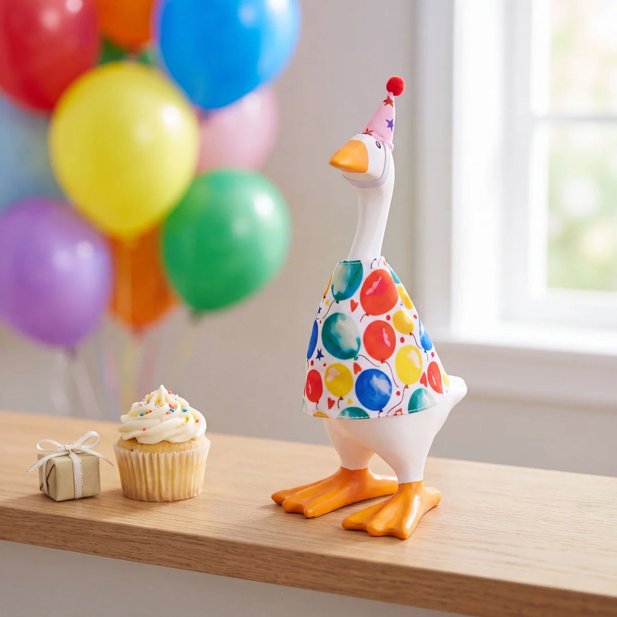GORDY THE TABLETOP GOOSE ACCESSORY SET