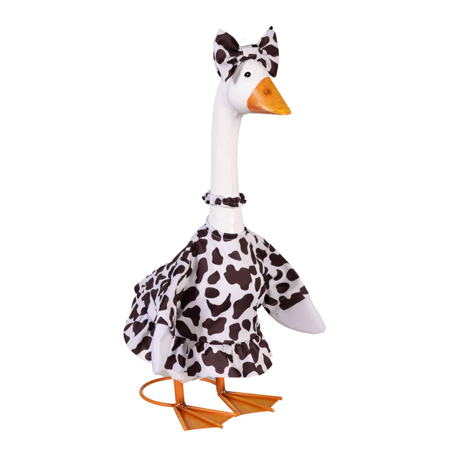 GIDDY THE PORCH GOOSE OUTFITS
