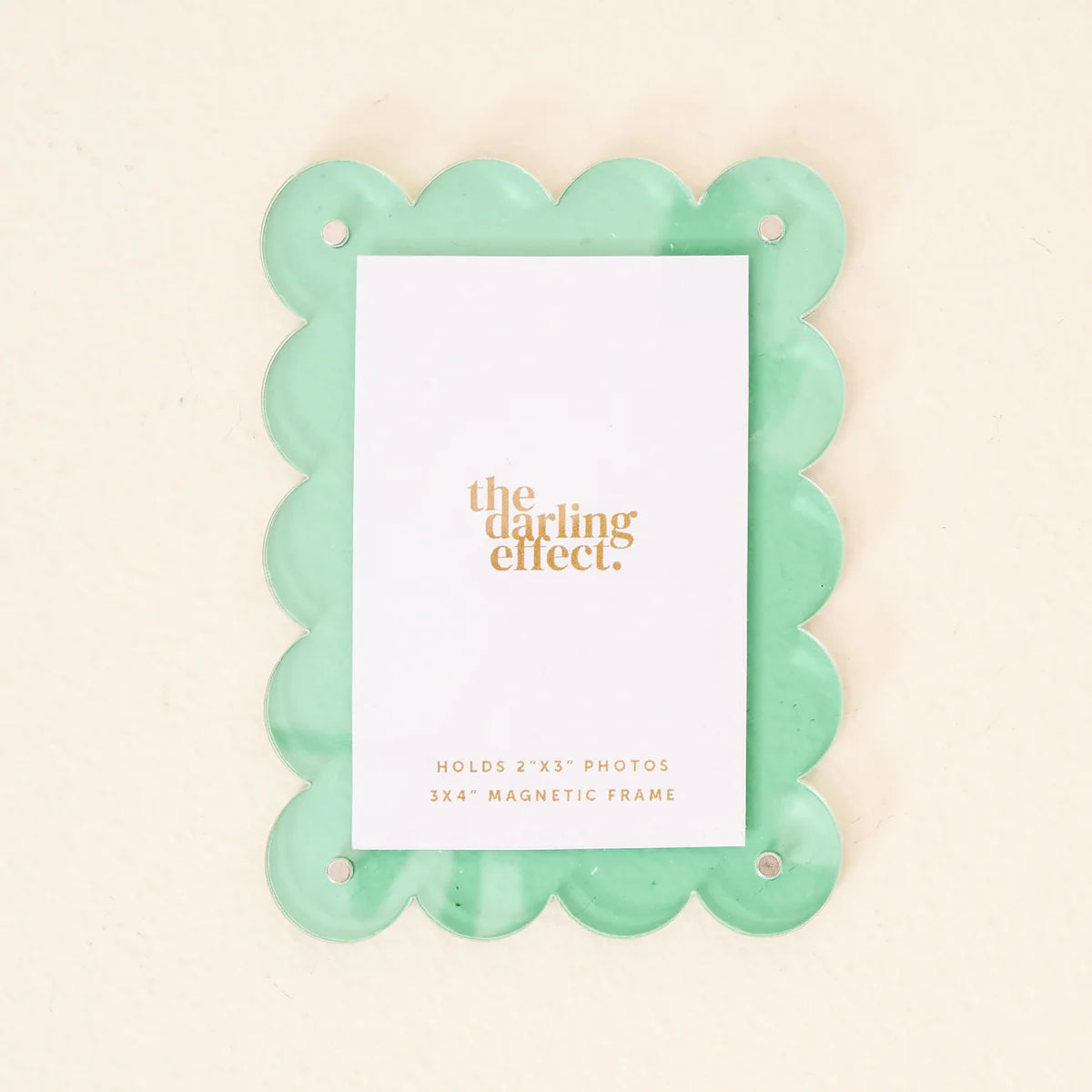 MINI SCALLOPED ACRYLIC PICTURE FRAME MAGNET
