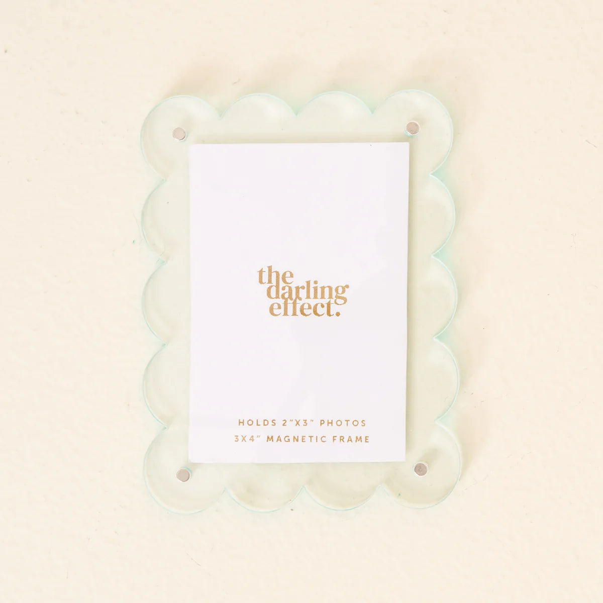 MINI SCALLOPED ACRYLIC PICTURE FRAME MAGNET