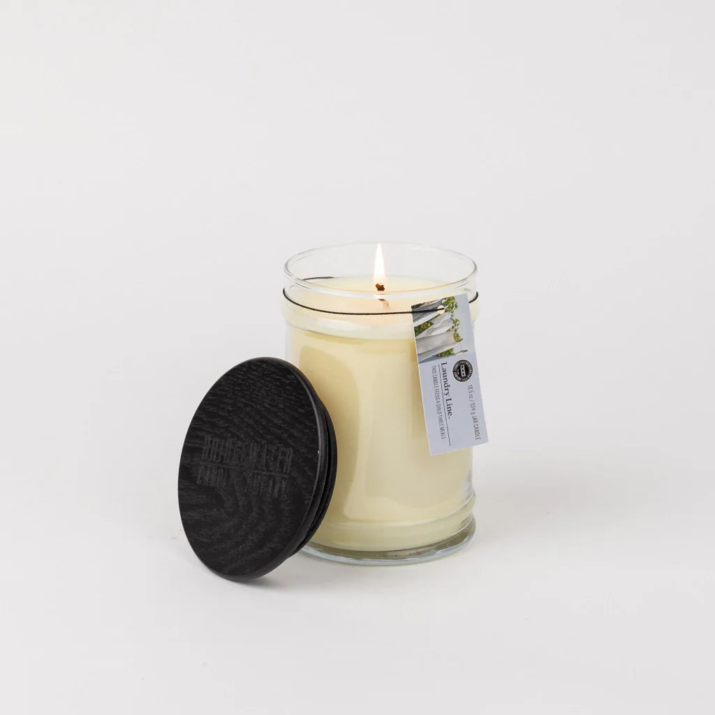18.5OZ LARGE JAR CANDLE - LAUNDRY LINE