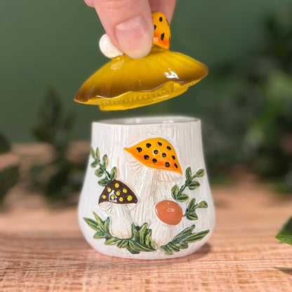 MERRY MUSHROOM RESIN TRINKET BOX