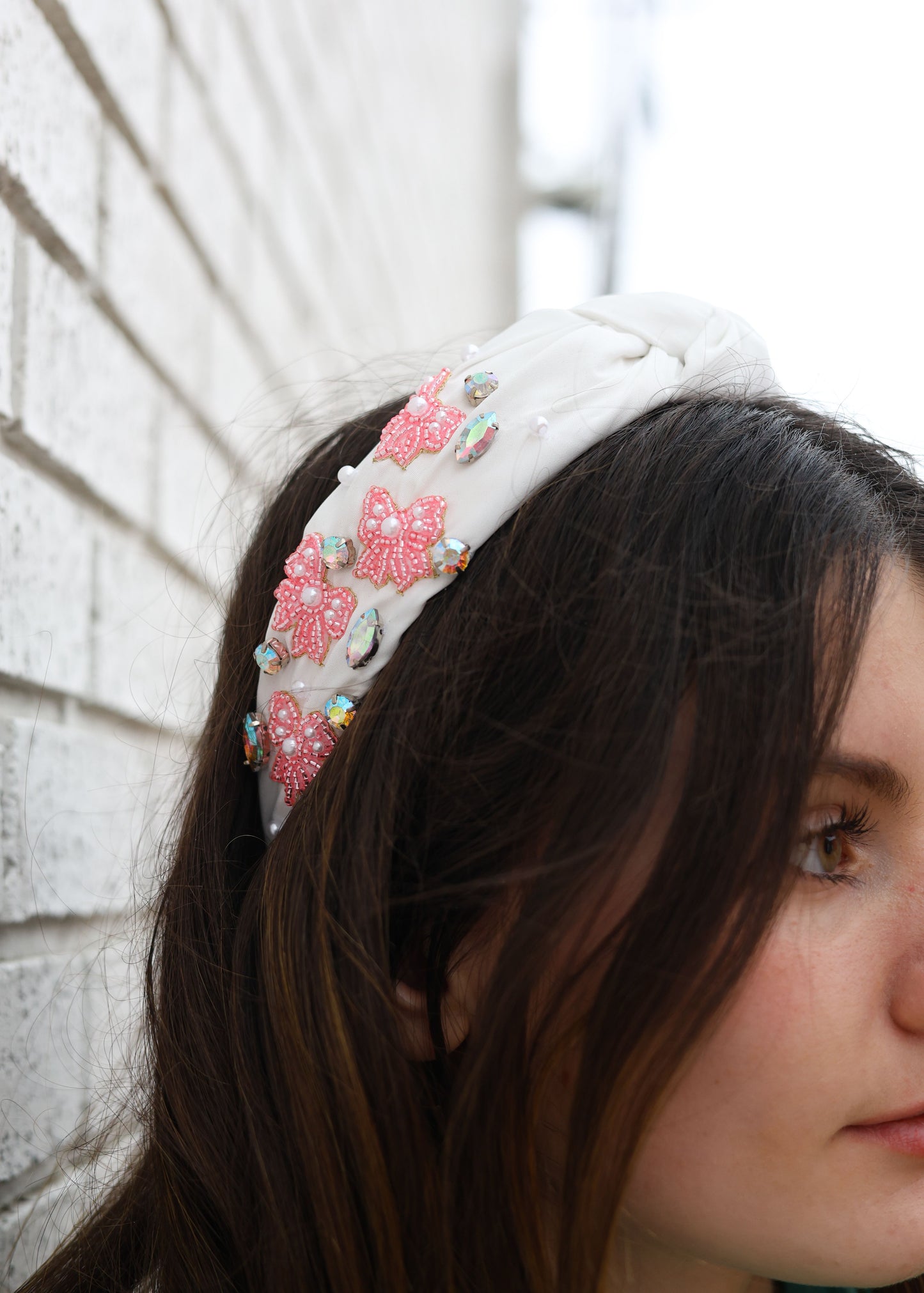 WHITE WITH BEADED PINK BOWS HEADBAND