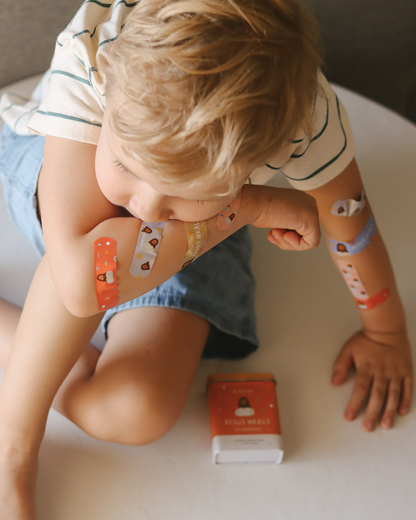 JESUS HEALS BANDAGES