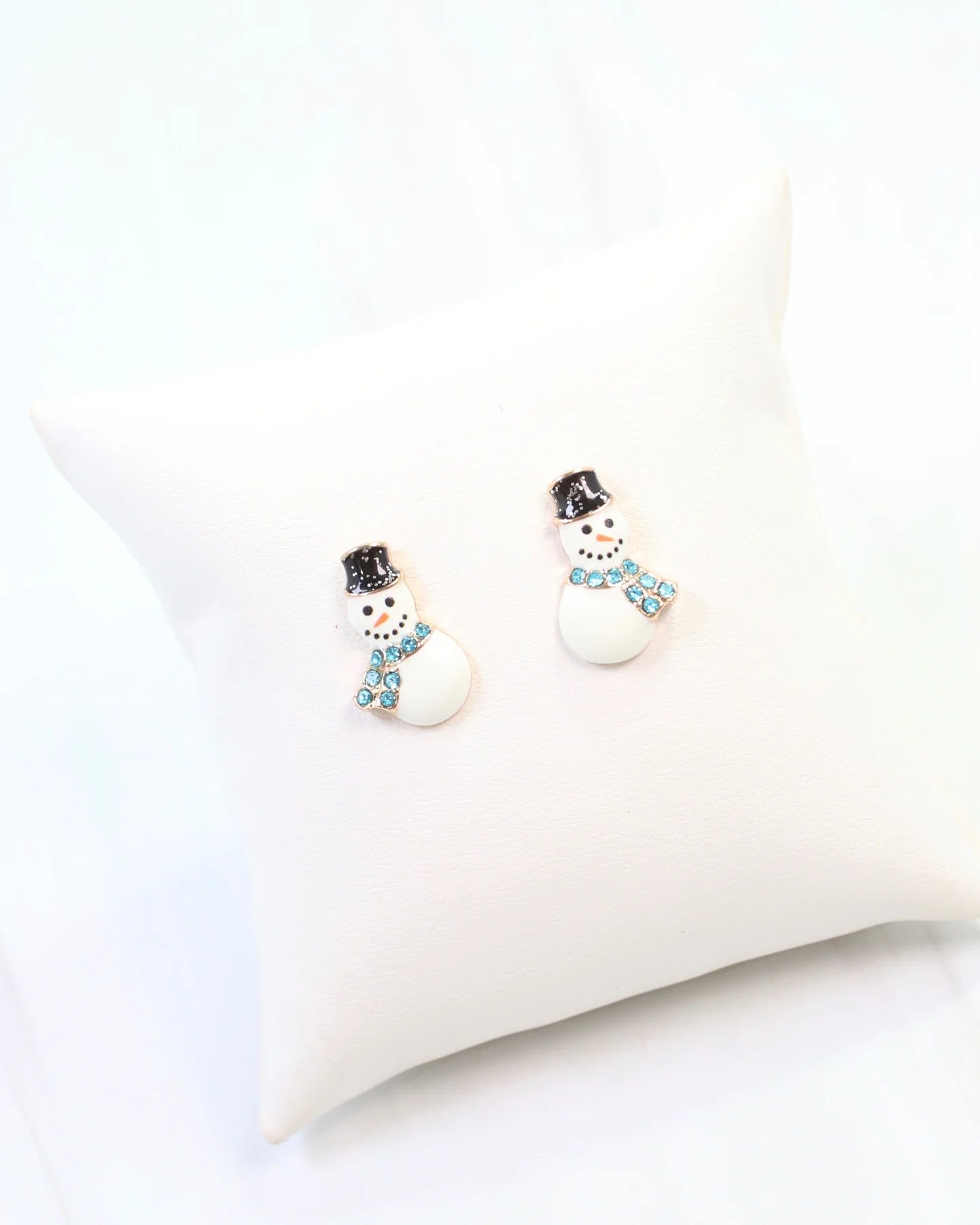 NORTH POLE SNOWMAN EARRING
