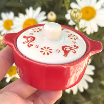 PYREX-INSPIRED FRIENDSHIP CASSEROLE CERAMIC RINKET BOX