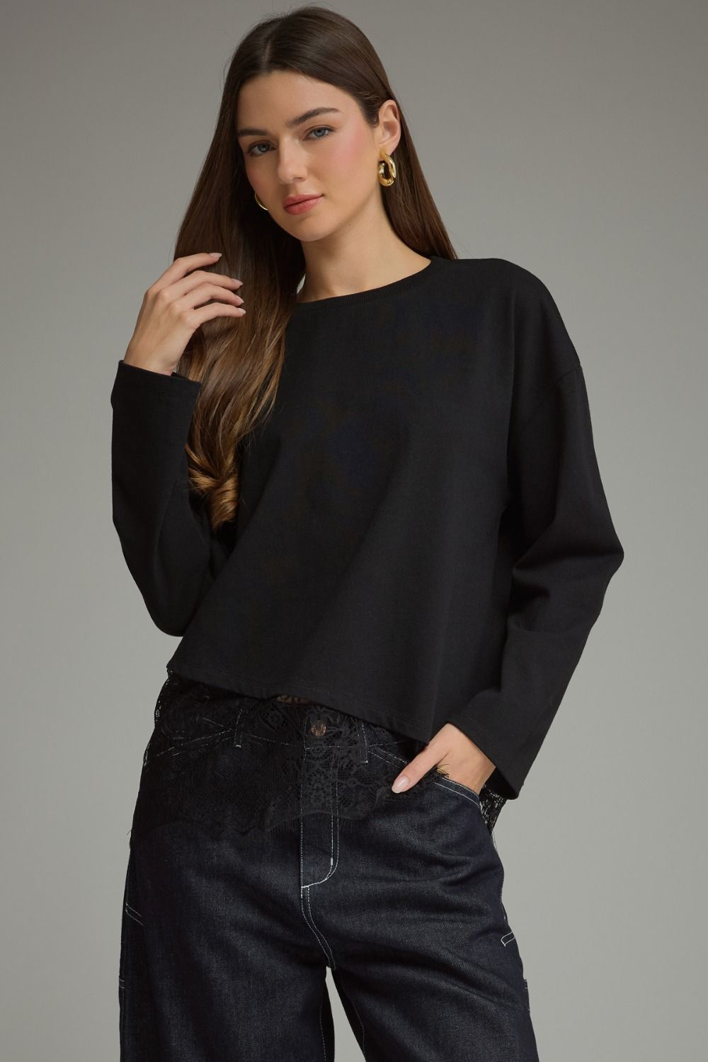 BLACK LONG SLEEVE TOP WITH LACE HEM DETAIL