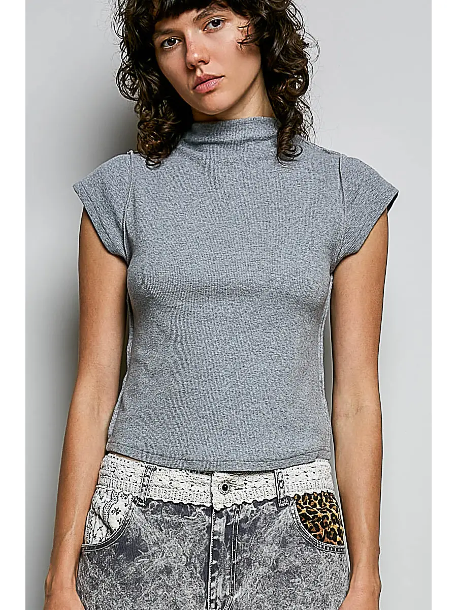 HEATHER GRAY VINTAGE WASH OVERLOCK STITCH MOCK NECK TOP