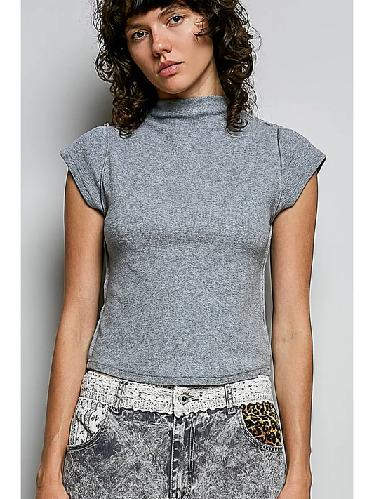 HEATHER GRAY VINTAGE WASH OVERLOCK STITCH MOCK NECK TOP
