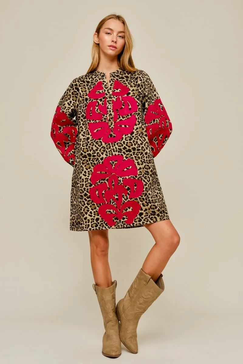 RED LONG PUFF SLEEVE LEOPARD DRESS WITH FAUX SUEDE APPLIQUE