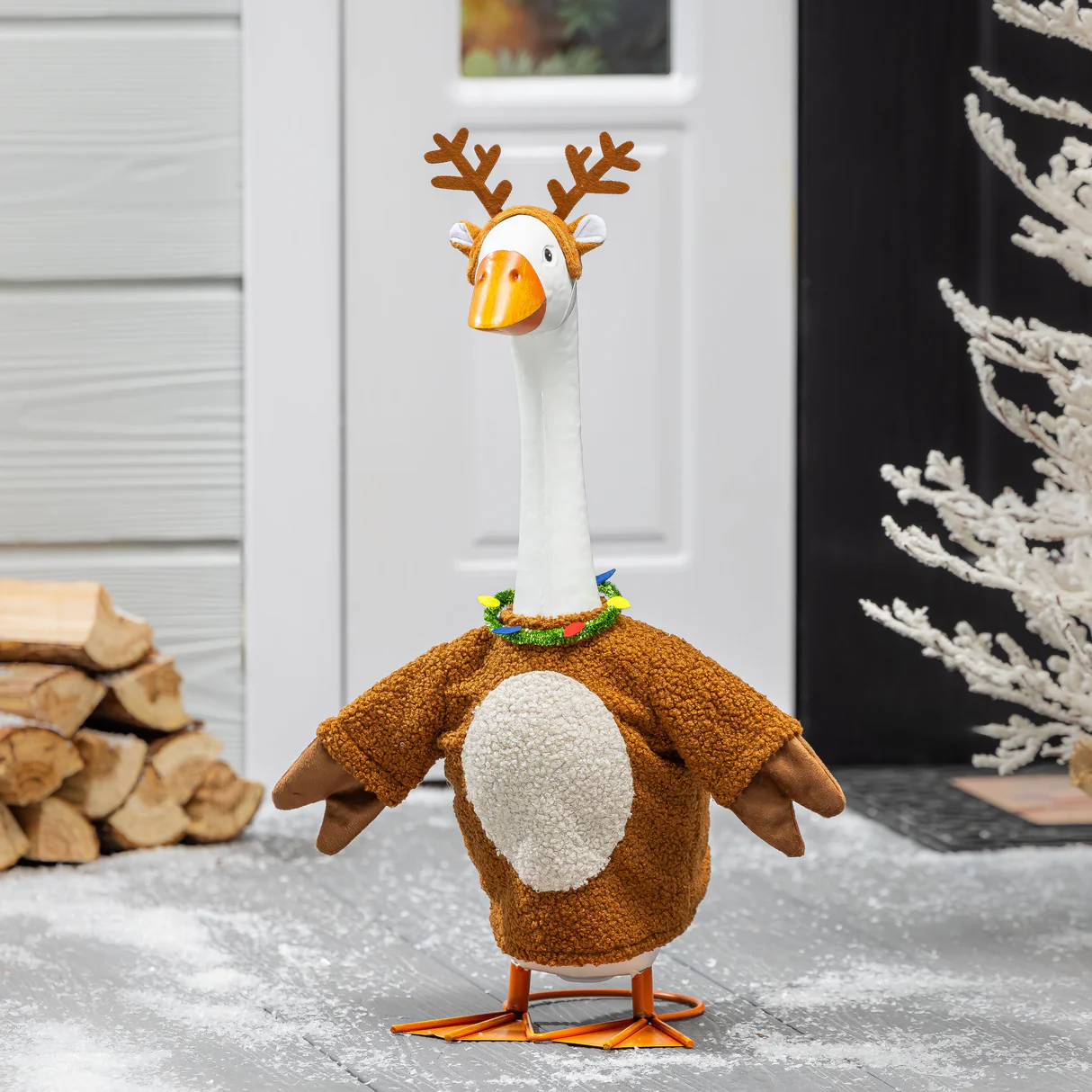 GIDDY THE PORCH GOOSE OUTFITS
